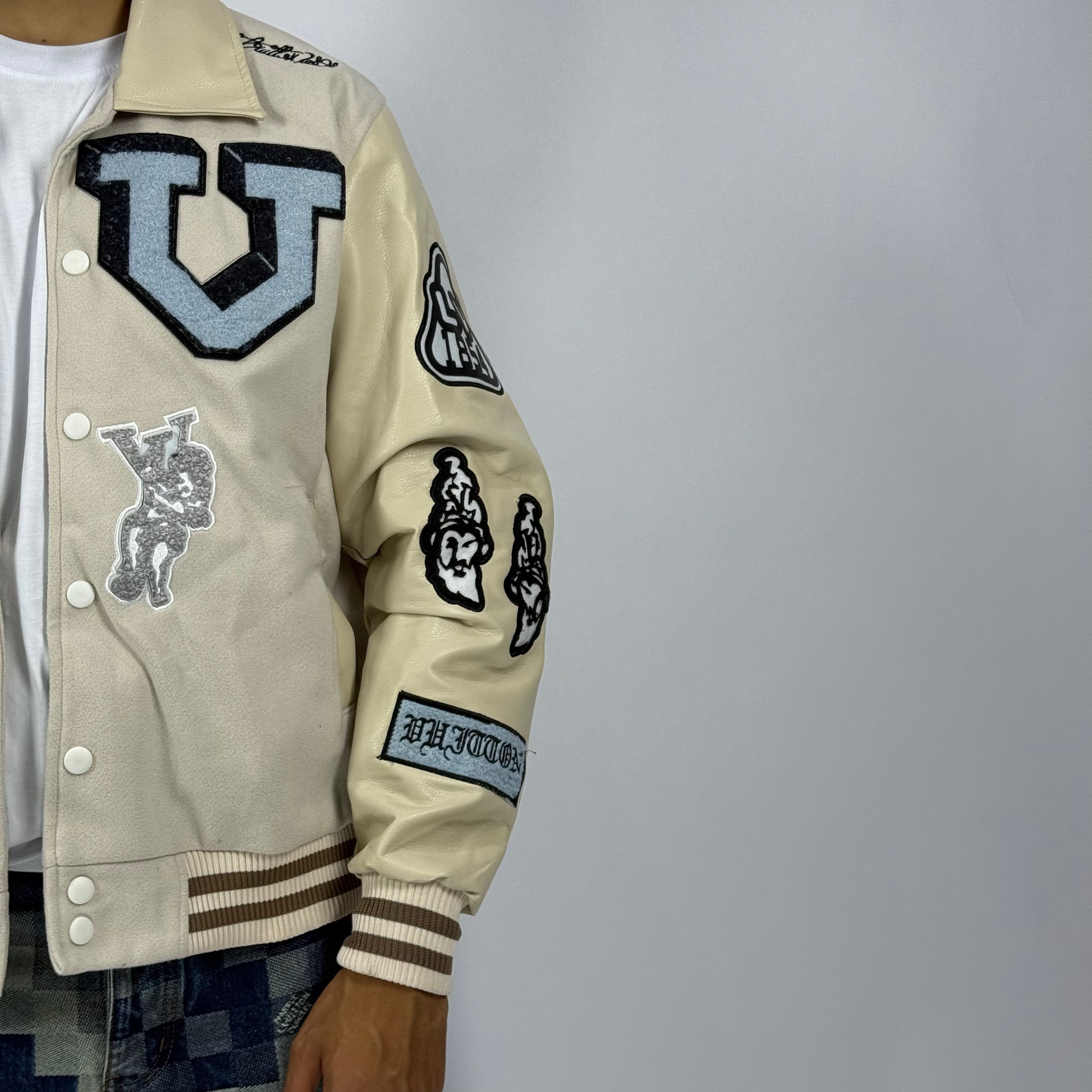 Veste LV Blanche – Style Moderne