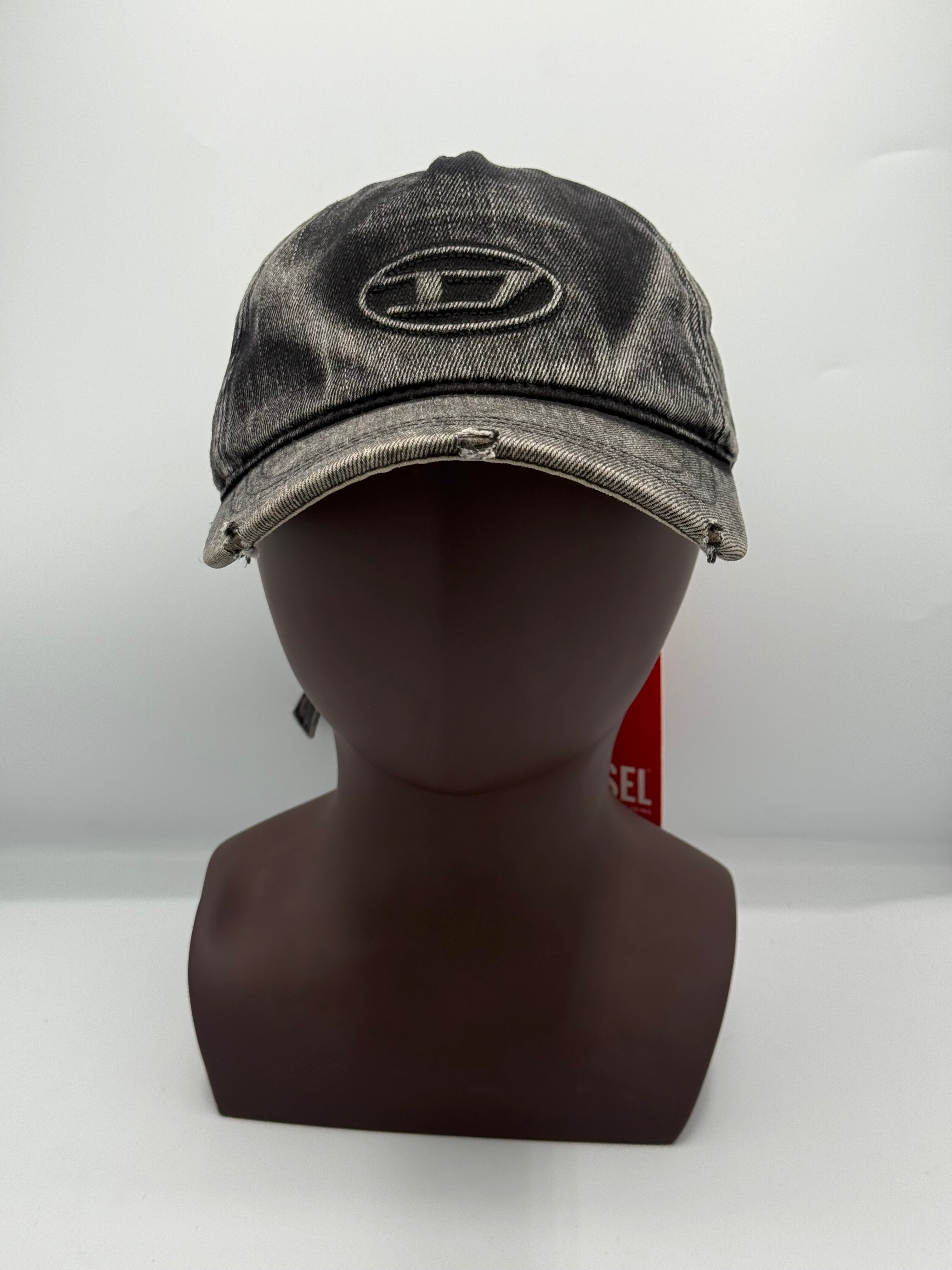 Casquette Classique "Élégance Noire"