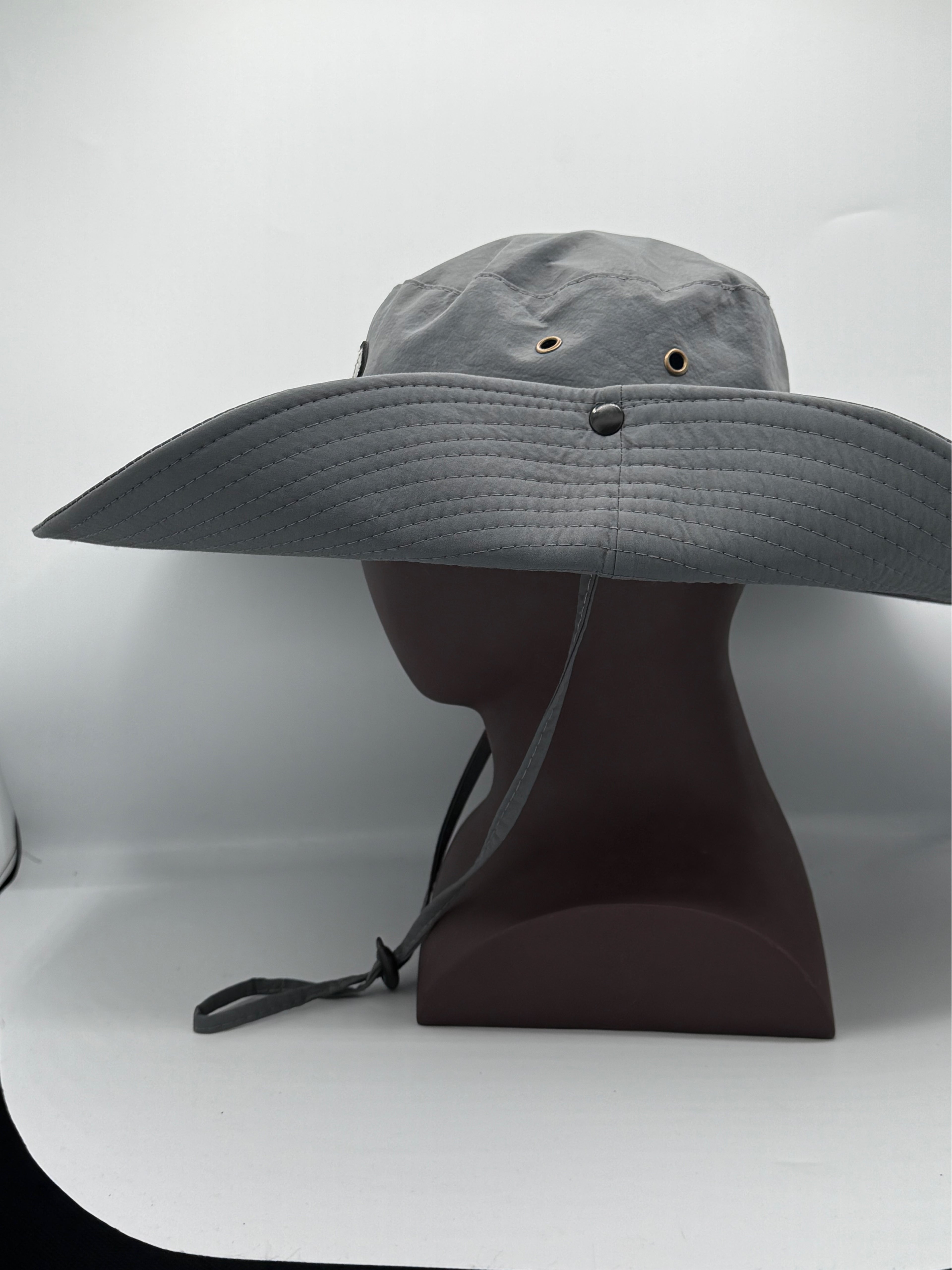 Chapeau Bob Randonnée Gris