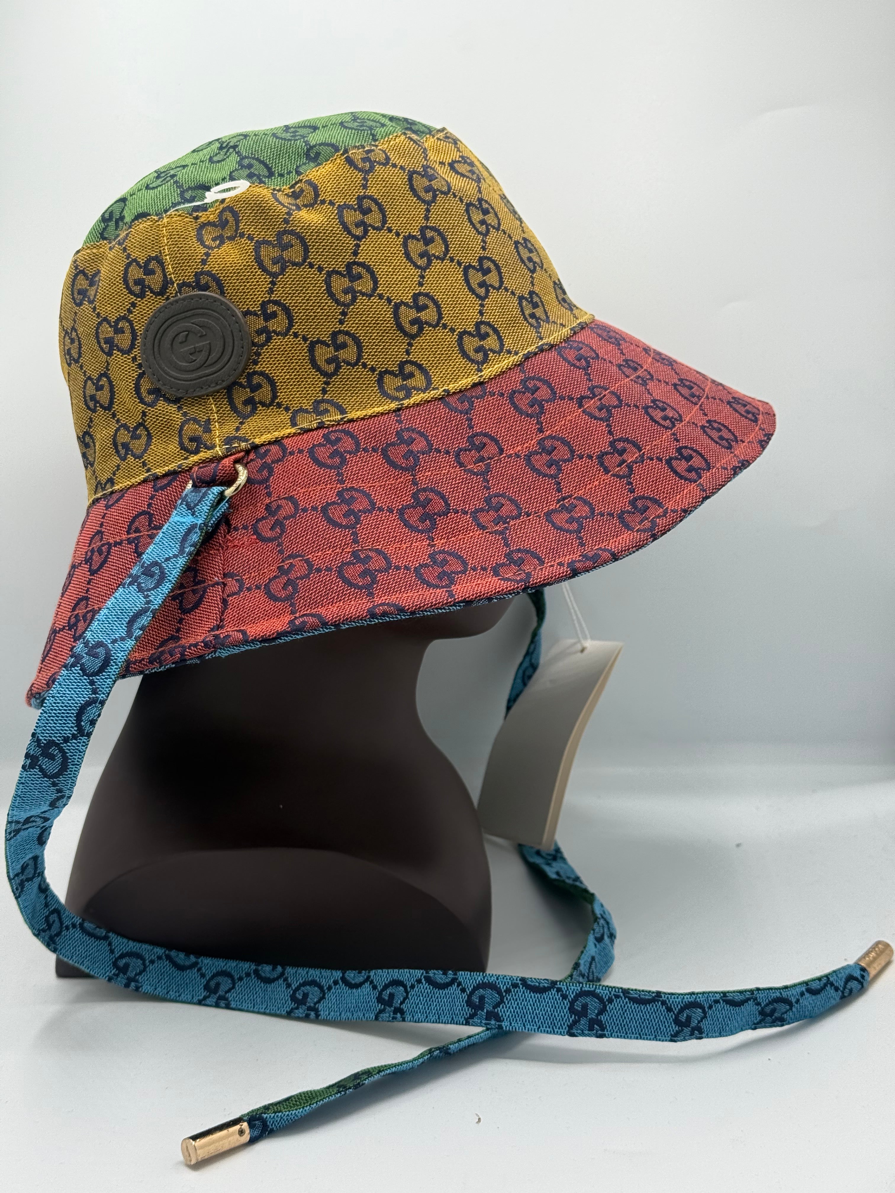 Bob Gucci Multicolor – L’Élégance Audacieuse