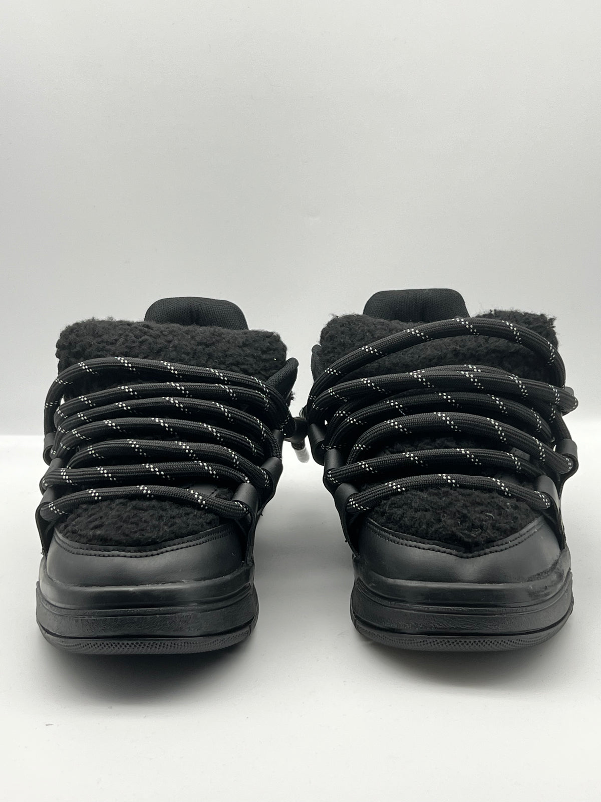 Sneakers ORIGINAL Full Black look
