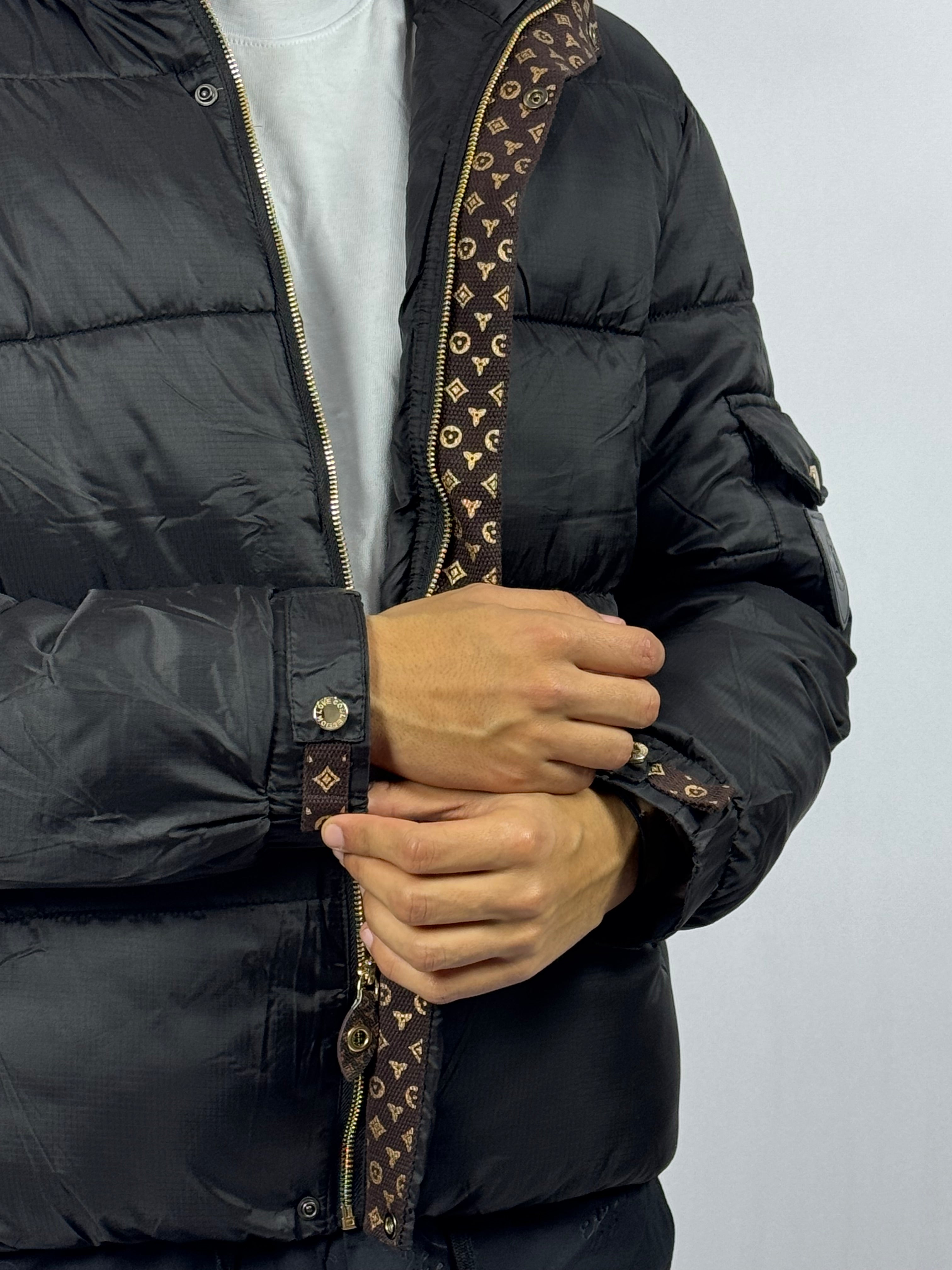 Doudoune Homme Noire Intense – Confort Matelassé & Finition Élégante