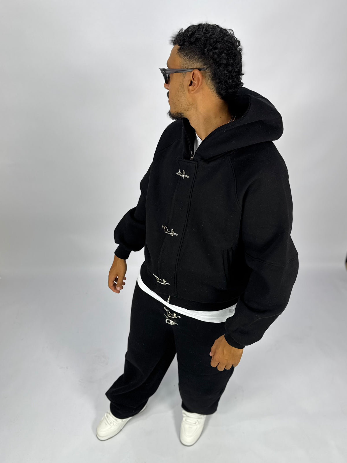 Ensemble Métalliques Noir à Capuche