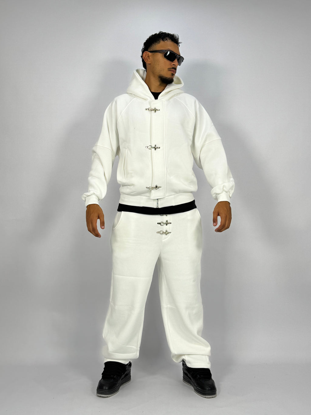 Ensemble Métalliques Blanc à Capuche
