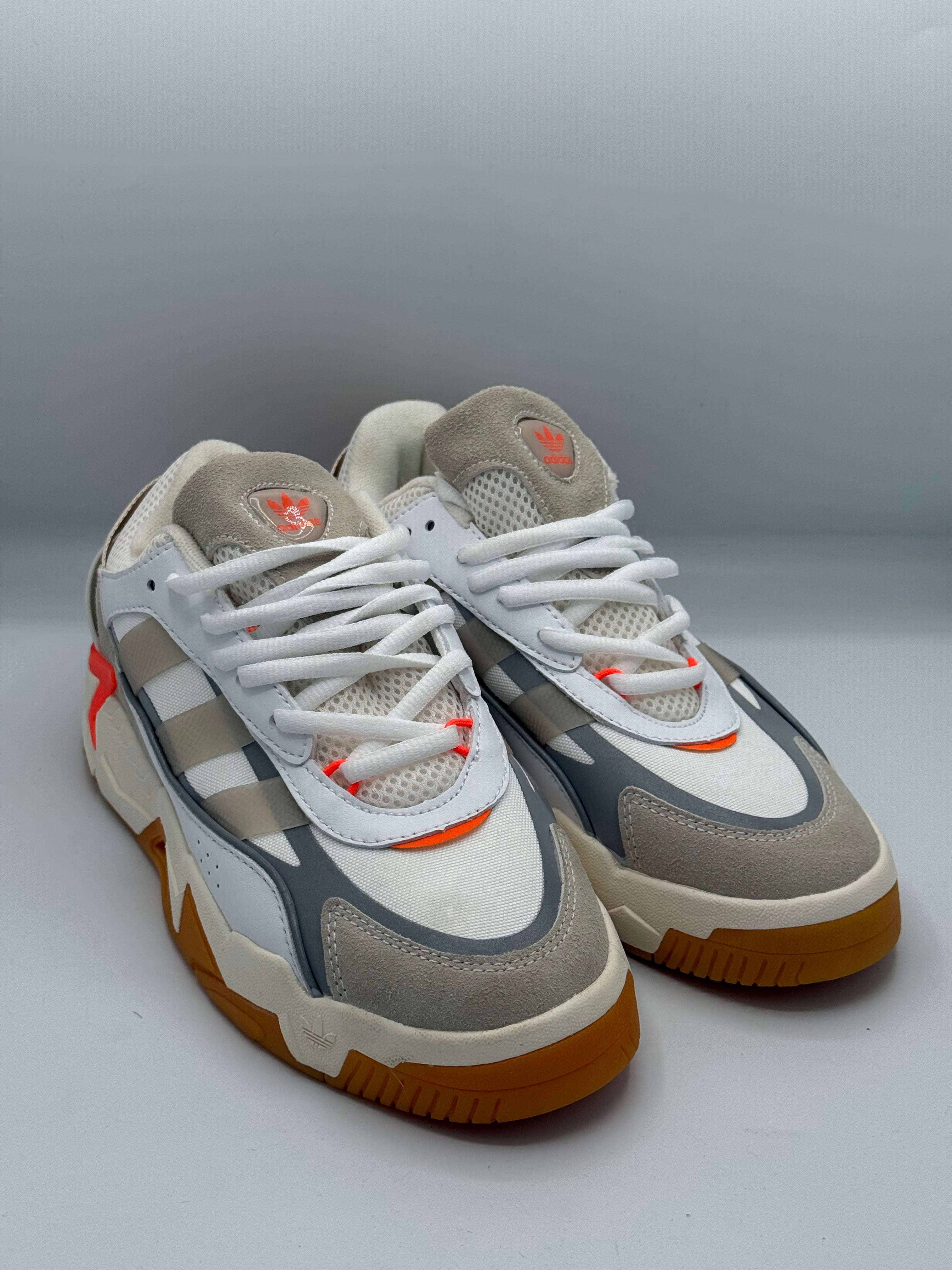 ADIDAS Nova Edge Orange – Confort, Style & Puissance Urbaine