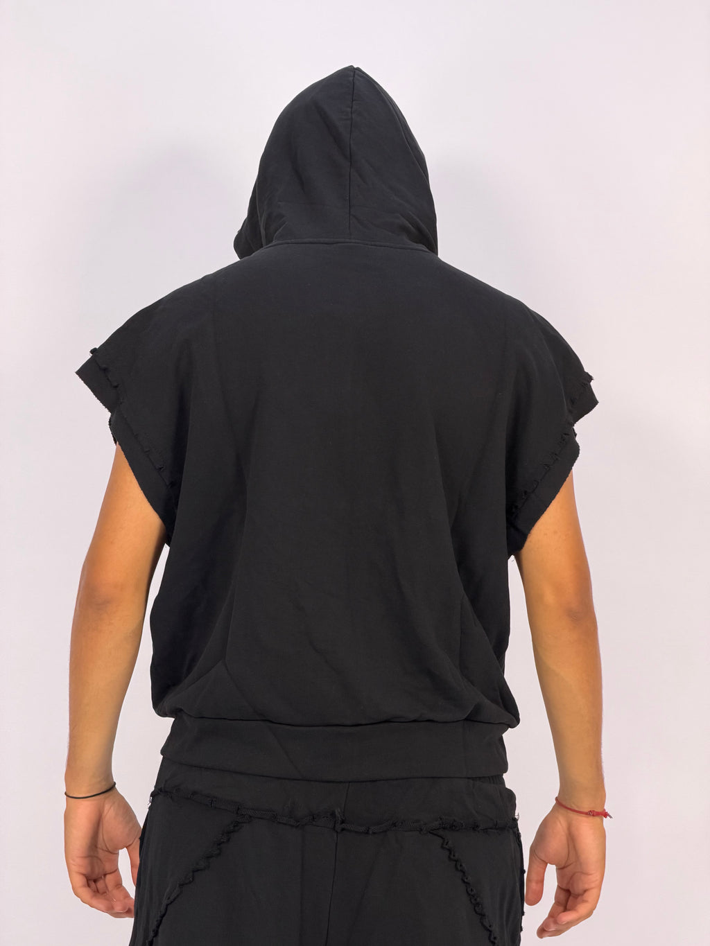 Ensemble “SAND WAVE” Noir  – Hoodie Sans Manches + Short Summer Fit
