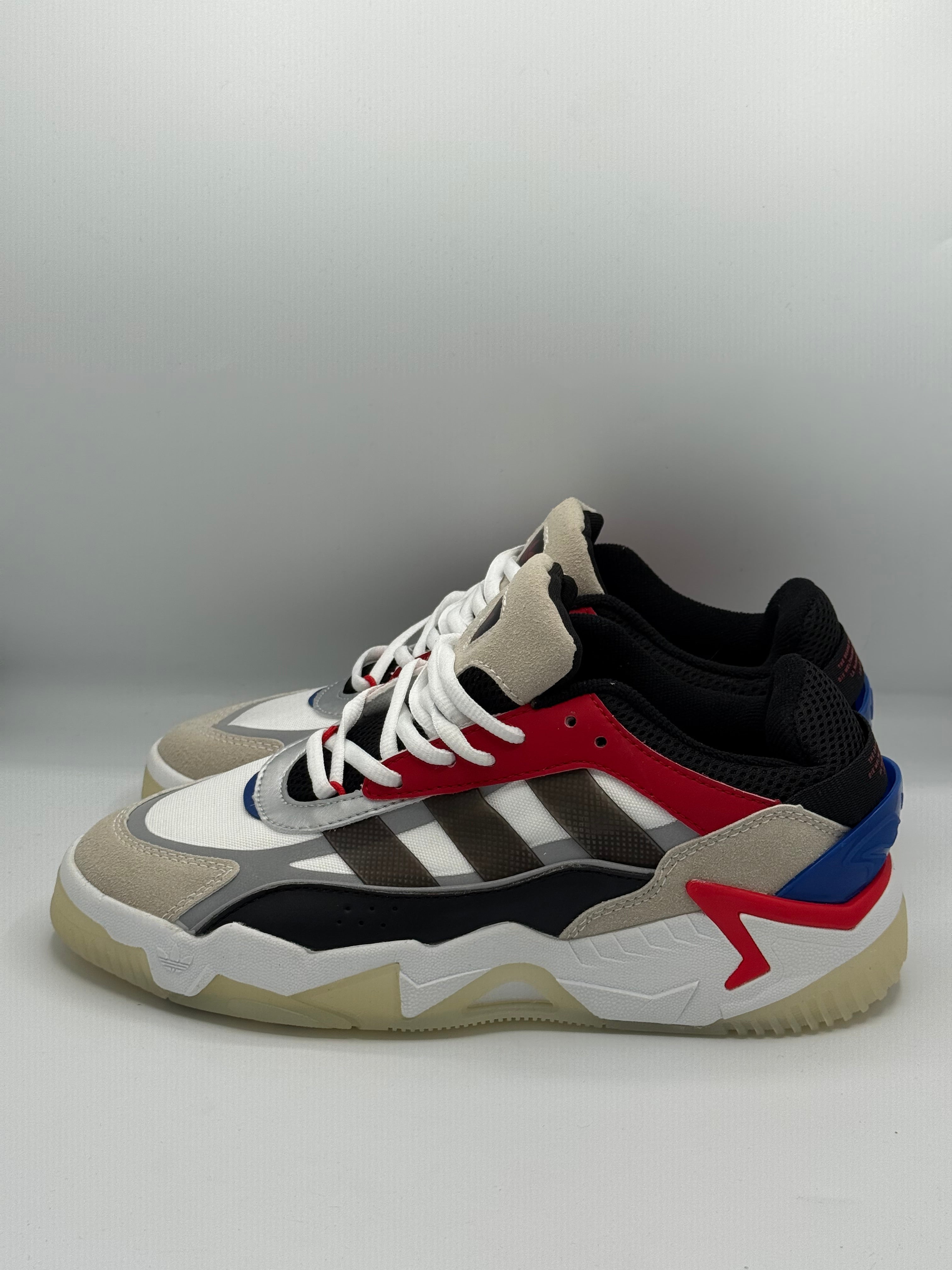 ADIDAS Nova Edge Rouge – Confort, Style & Puissance Urbaine