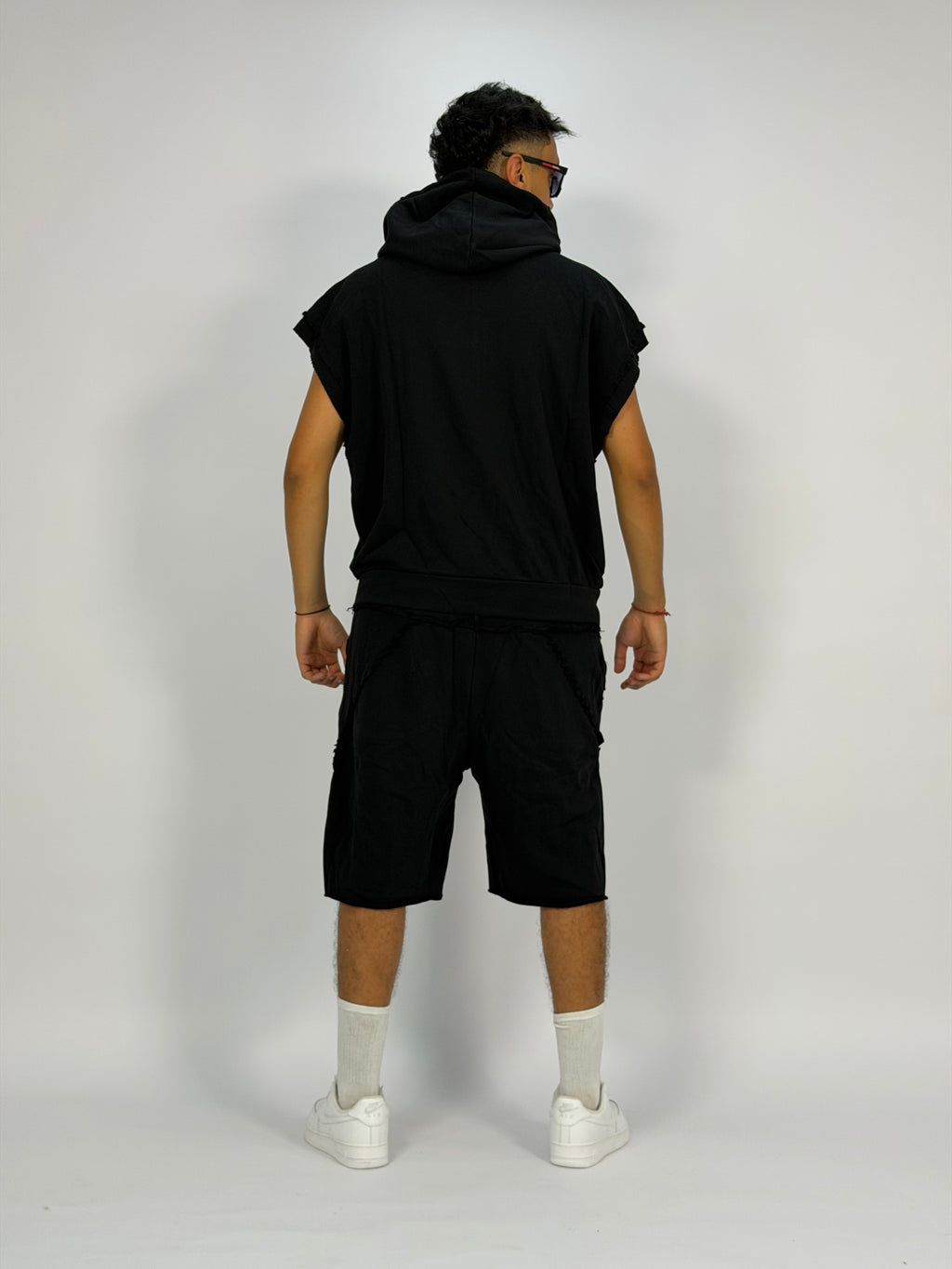 Ensemble “SAND WAVE” Noir  – Hoodie Sans Manches + Short Summer Fit