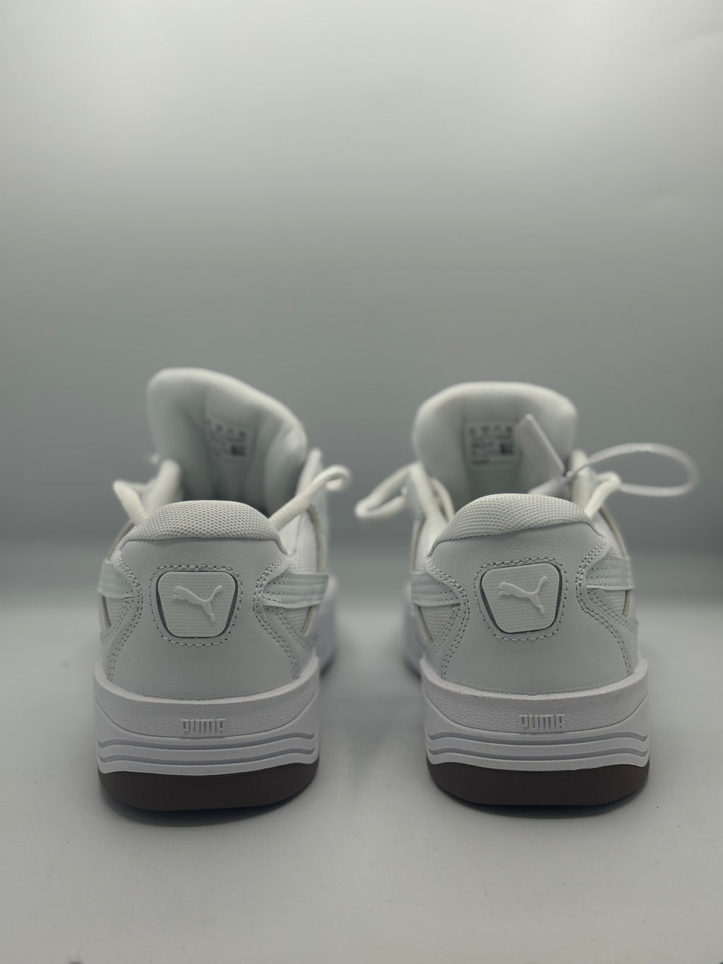Sneakers Desert Flow – All White Edition