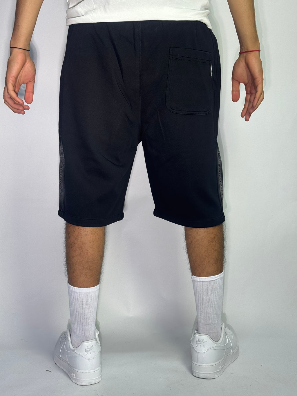 Short Oversize Noir – Essential Streetwear