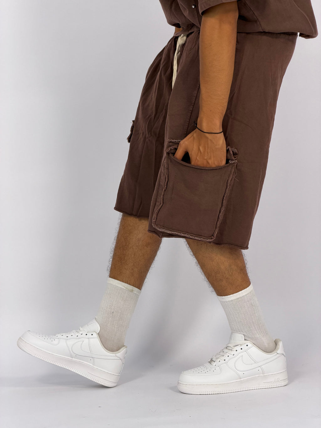 Ensemble “OCEAN DUST” Marron Foncé – T-Shirt + Short Cargo Streetwear