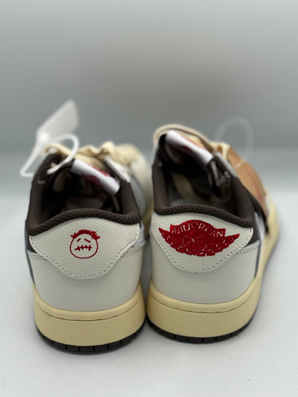 Sneakers Shadow One – Édition Travis scott (Model A)