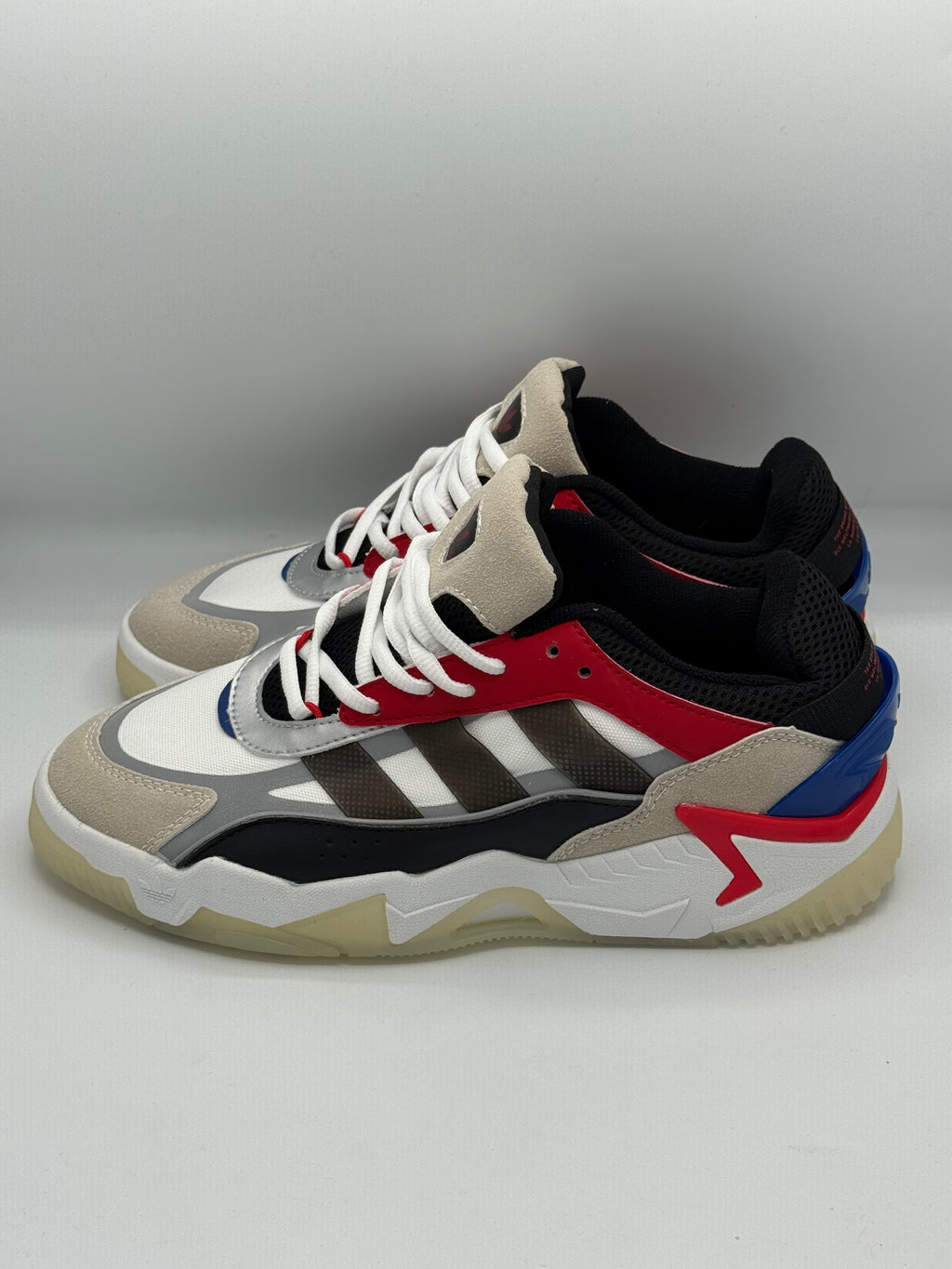 ADIDAS Nova Edge Rouge – Confort, Style & Puissance Urbaine