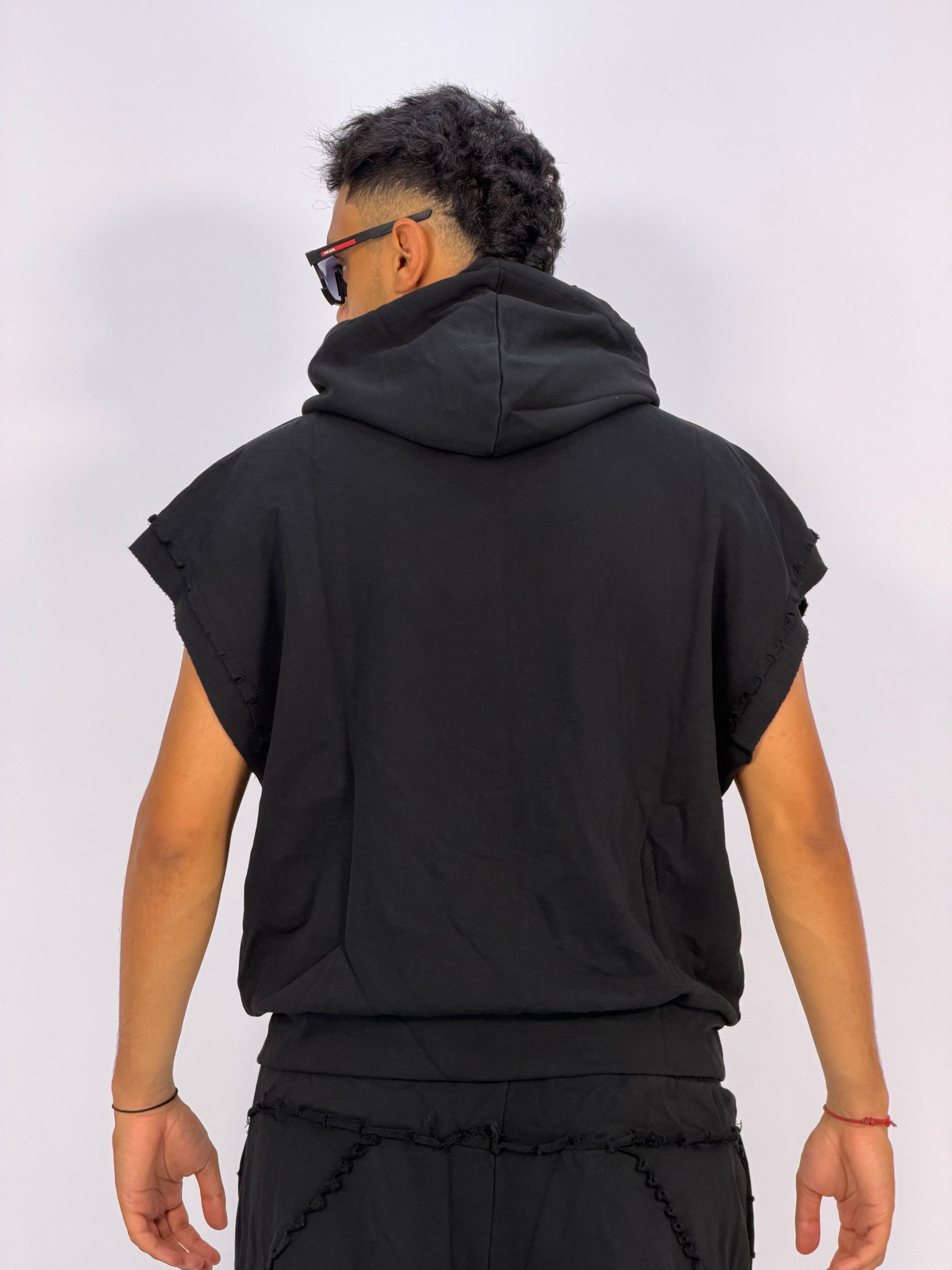 Ensemble “SAND WAVE” Noir  – Hoodie Sans Manches + Short Summer Fit