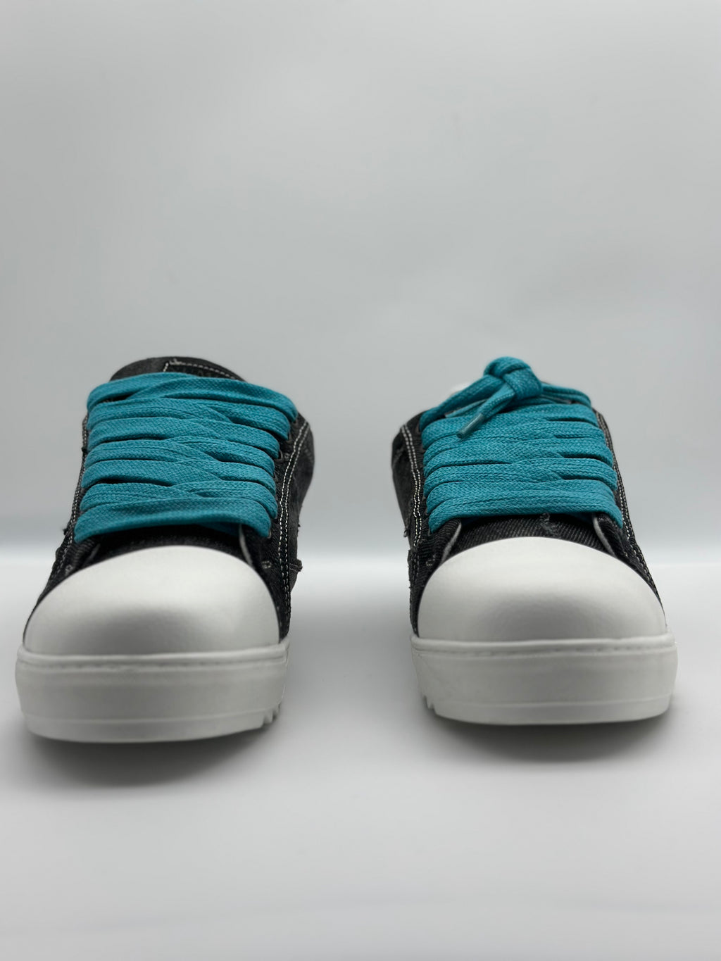 Sneakers ORIGINAL noires et Bleu à lacets larges