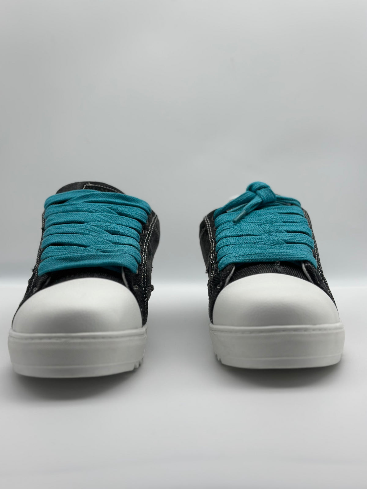 Sneakers ORIGINAL noires et Bleu à lacets larges