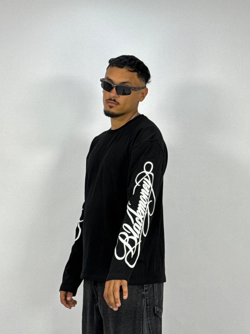T-Shirt Oversize BlackMoney Noir – Graphic Sleeve