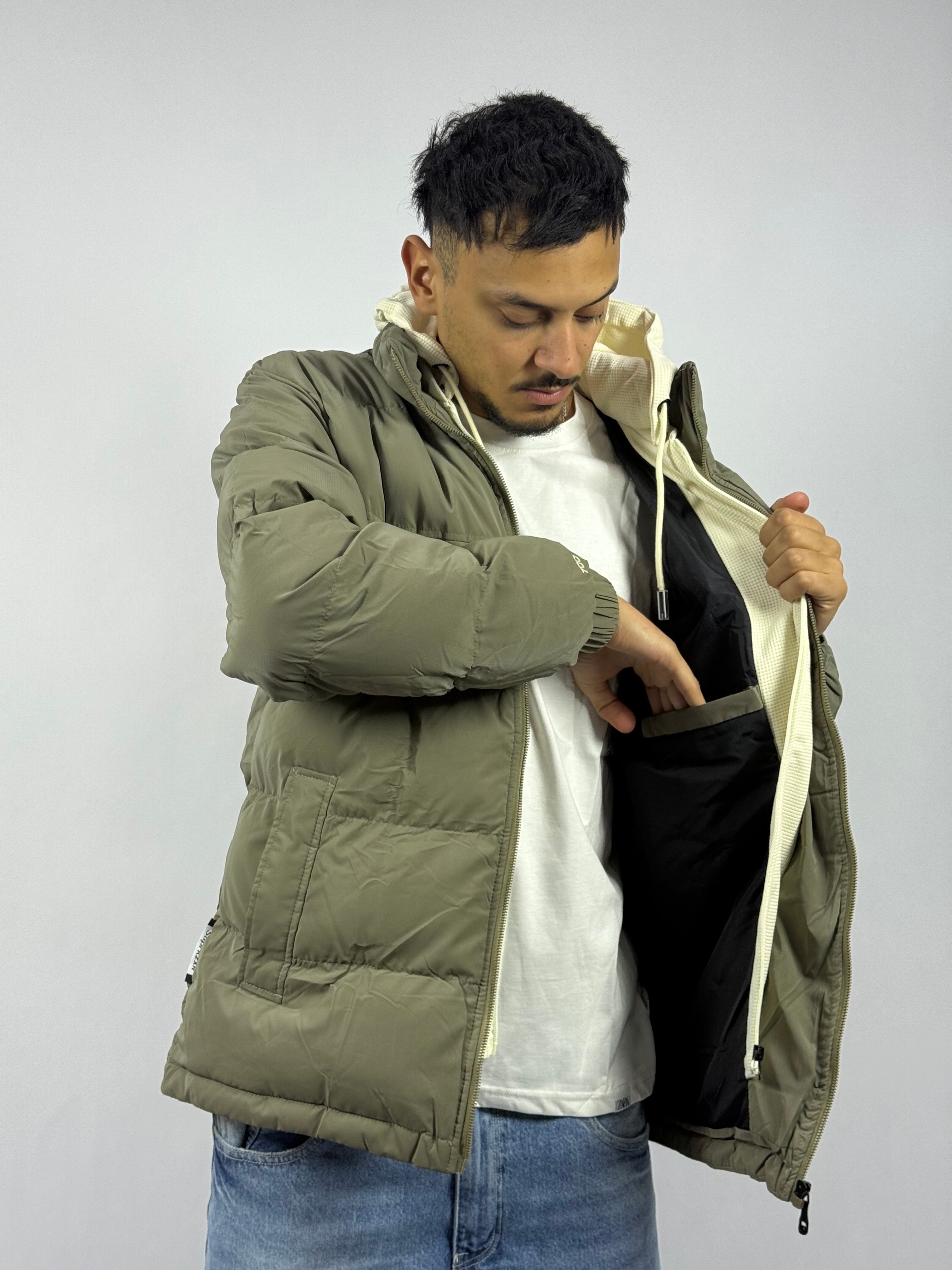 Veste Street à Capuche Kaki – Confort & Protection Quotidienne