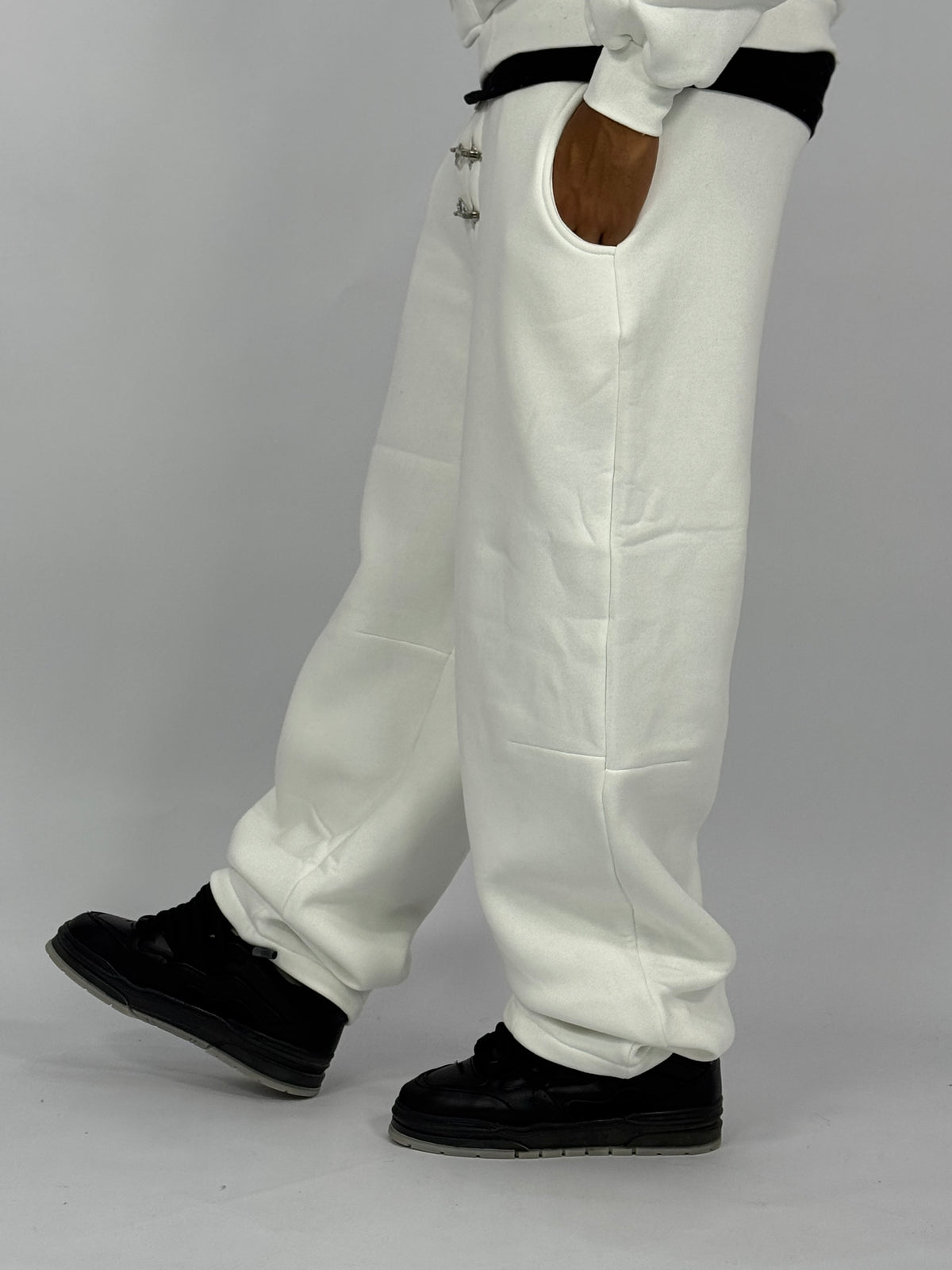 Ensemble Métalliques Blanc à Capuche
