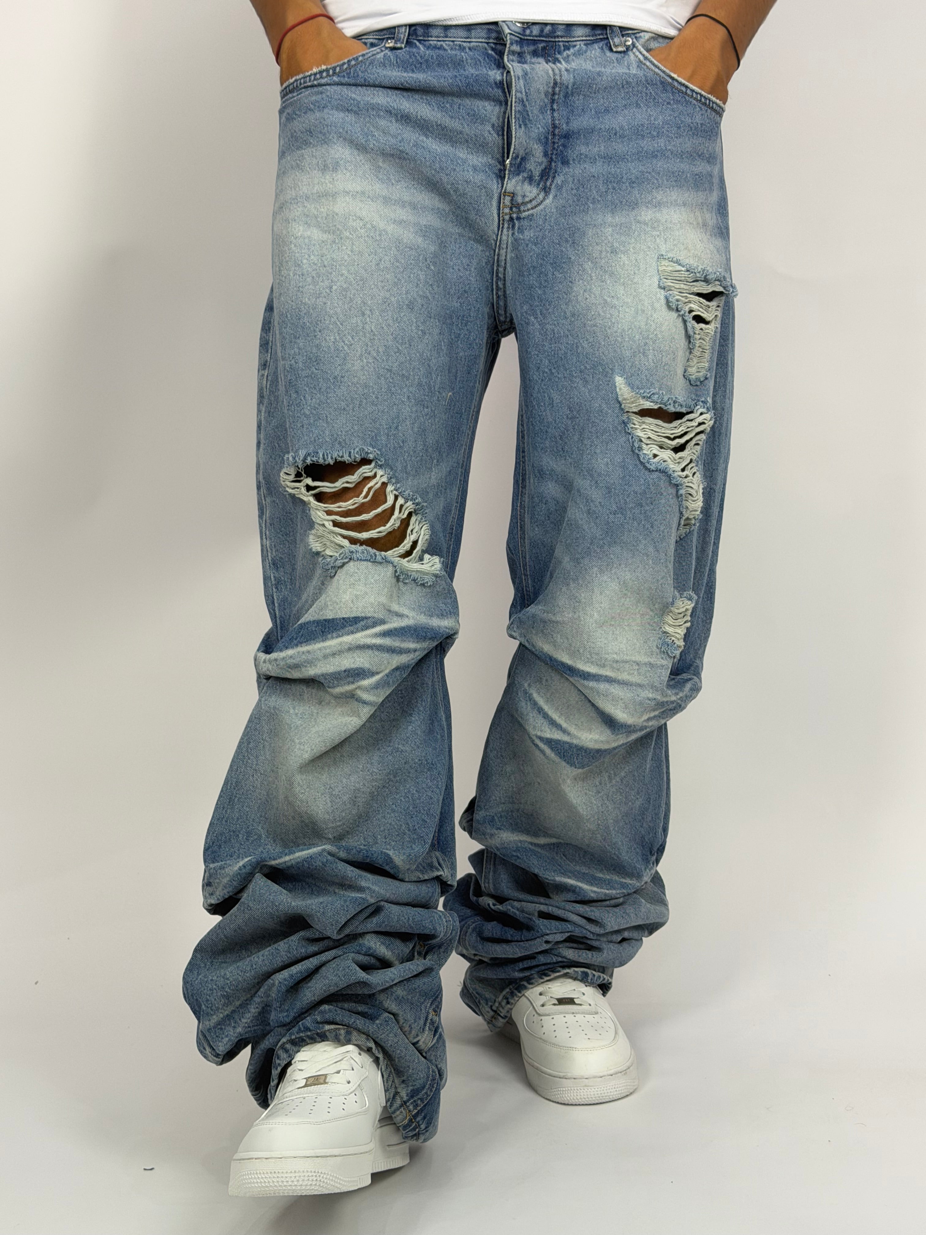 Jeans Denim Oversize Destroy – Light Blue Washed Edition