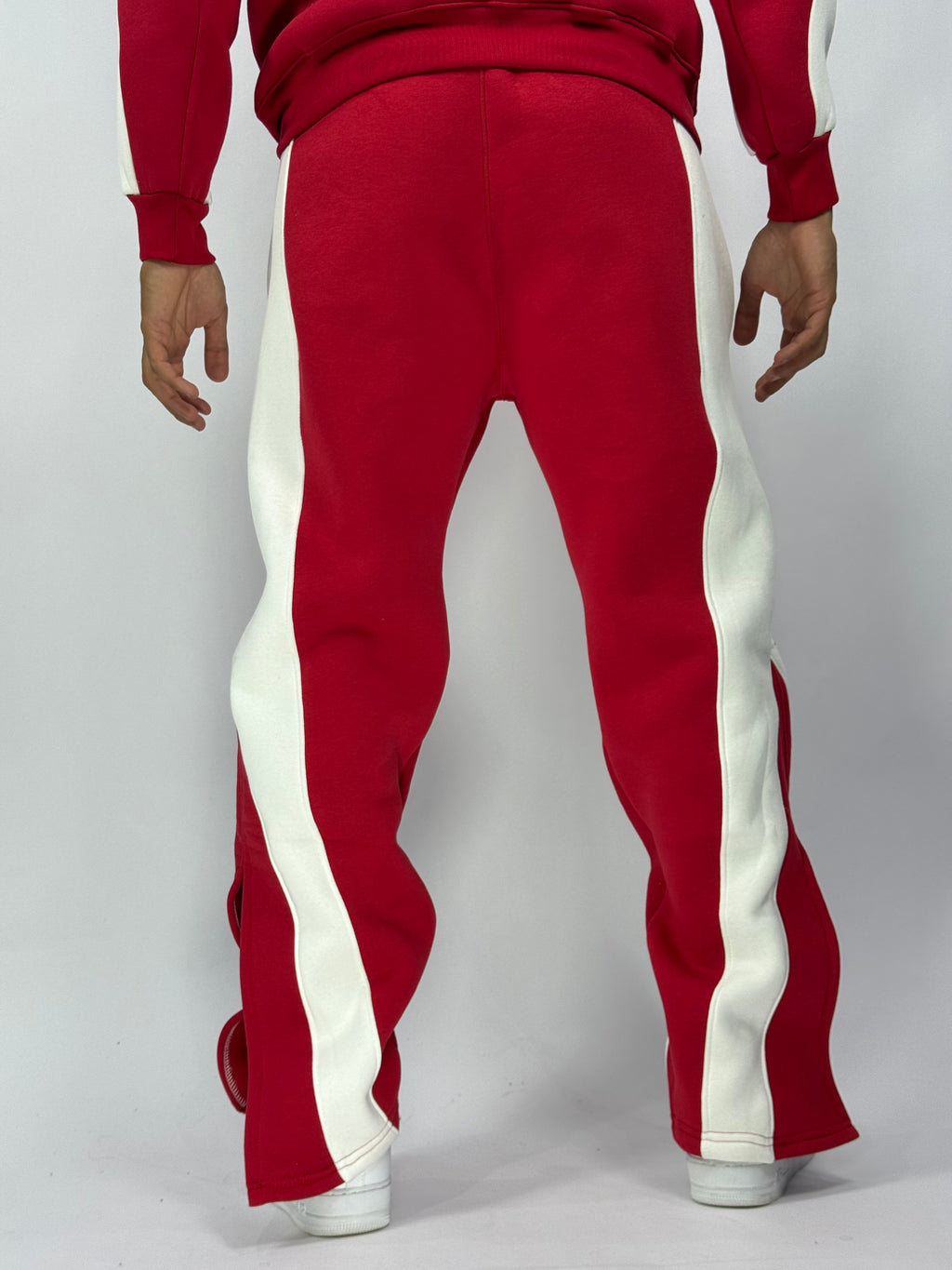 Ensemble Iconic Rouge – Luxe, Confort & Originalité (Stock limité)