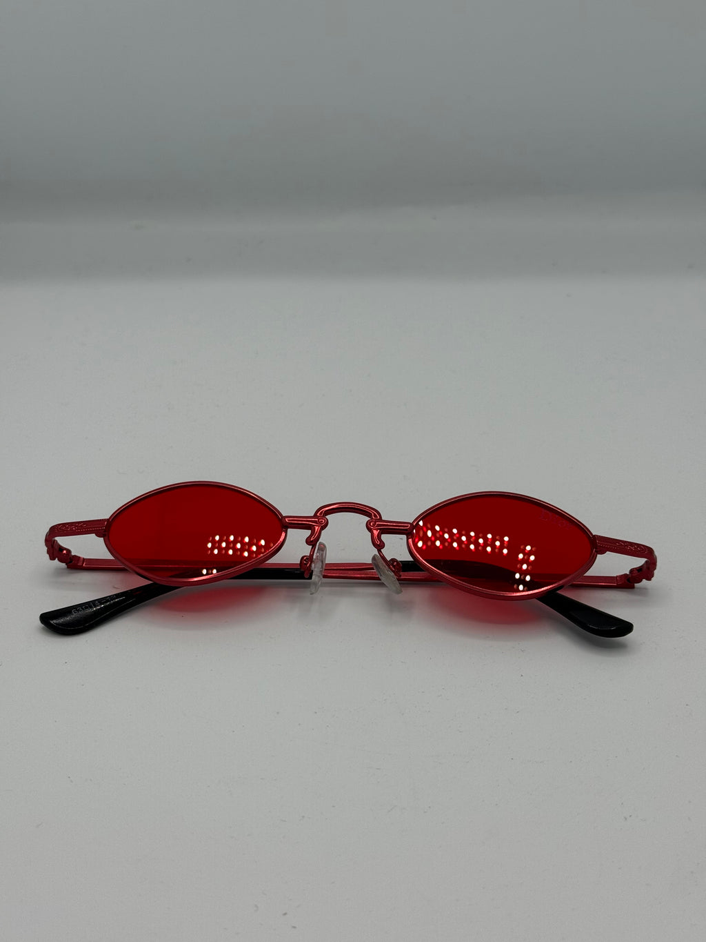Crimson Wave – Le Rouge du Charisme