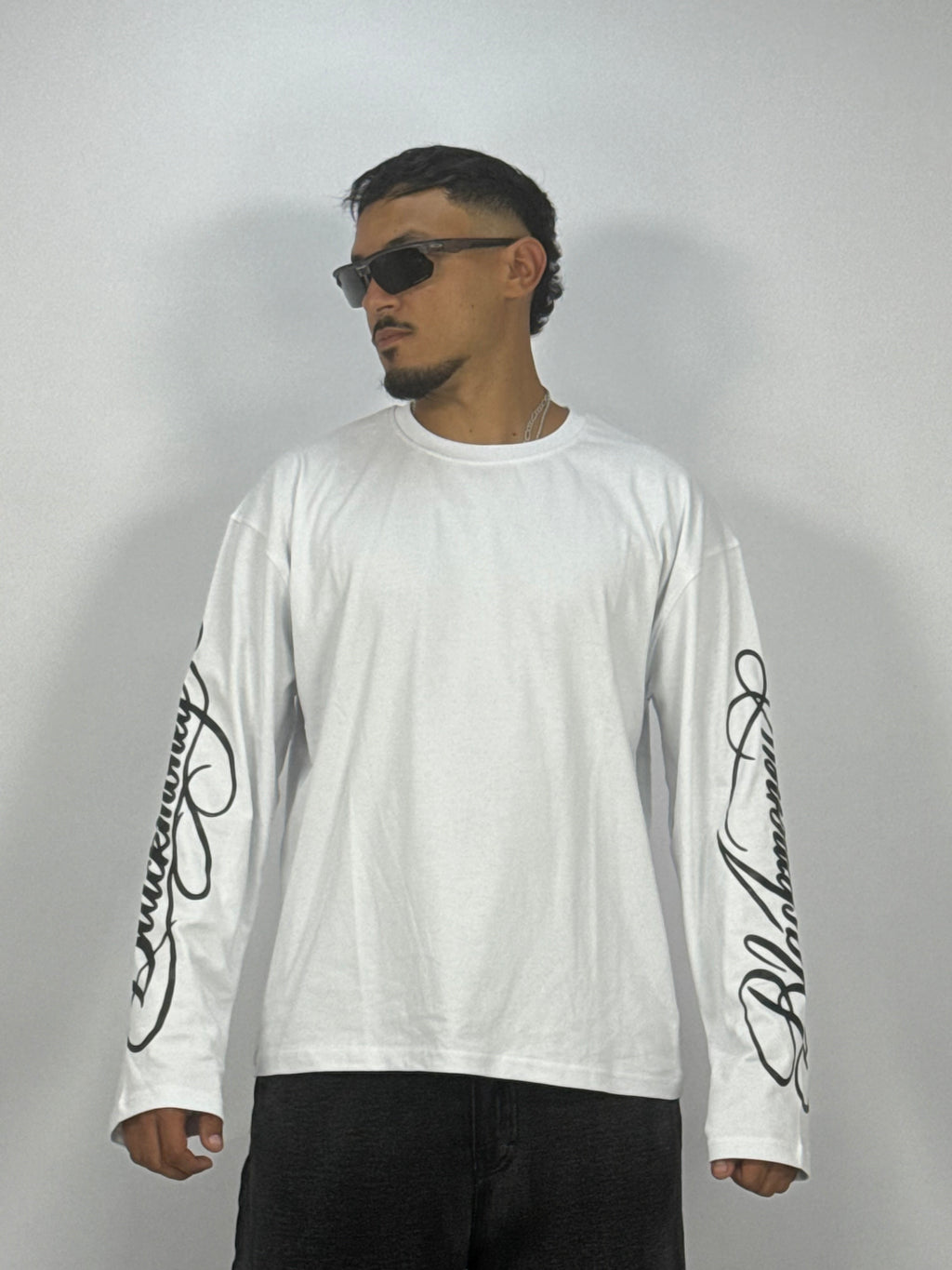 T-Shirt Oversize BlackMoney Blanc – Graphic Sleeve