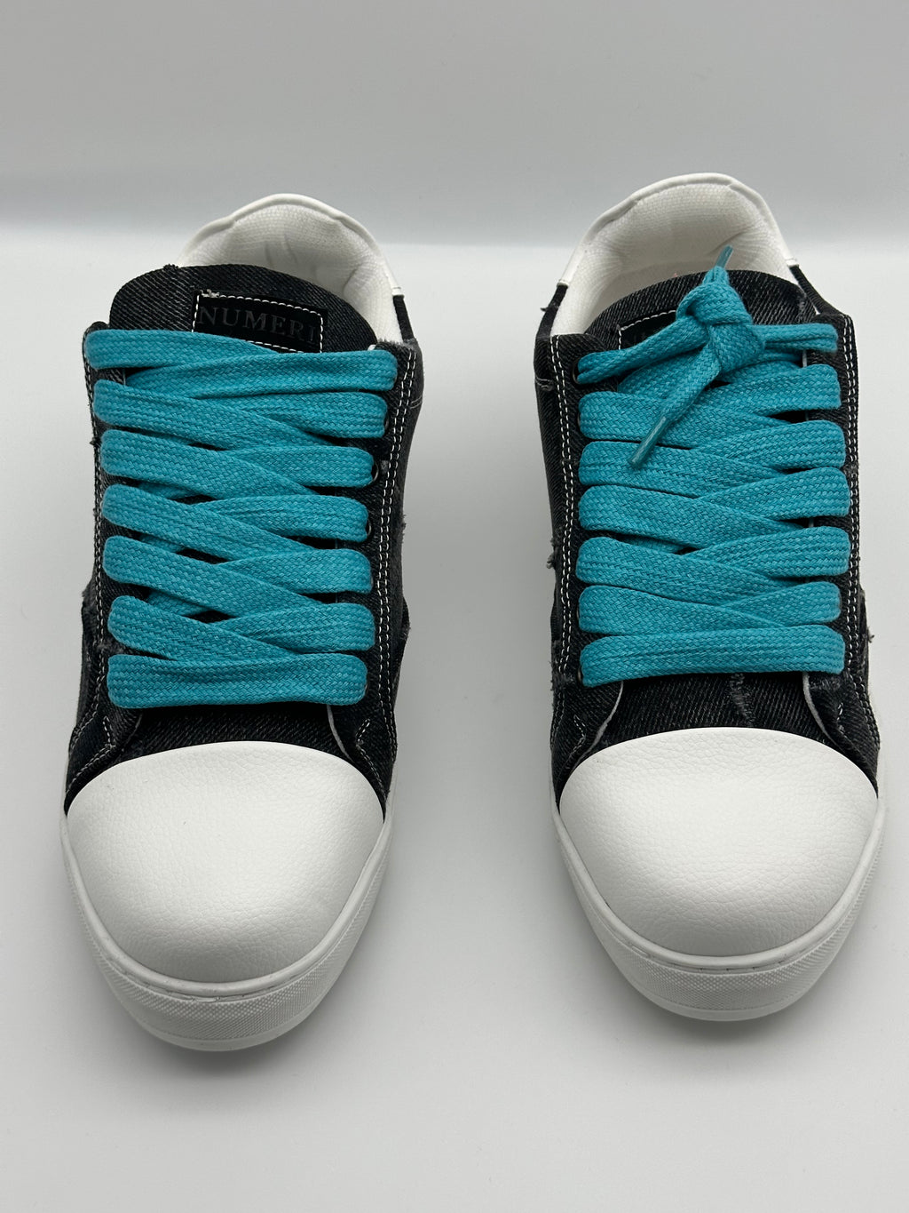 Sneakers ORIGINAL noires et Bleu à lacets larges