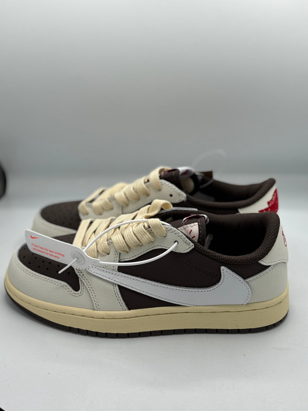 Sneakers Shadow One – Édition Travis scott (Model A)