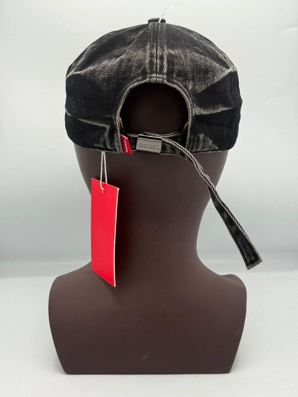 Casquette Classique "Élégance Noire"