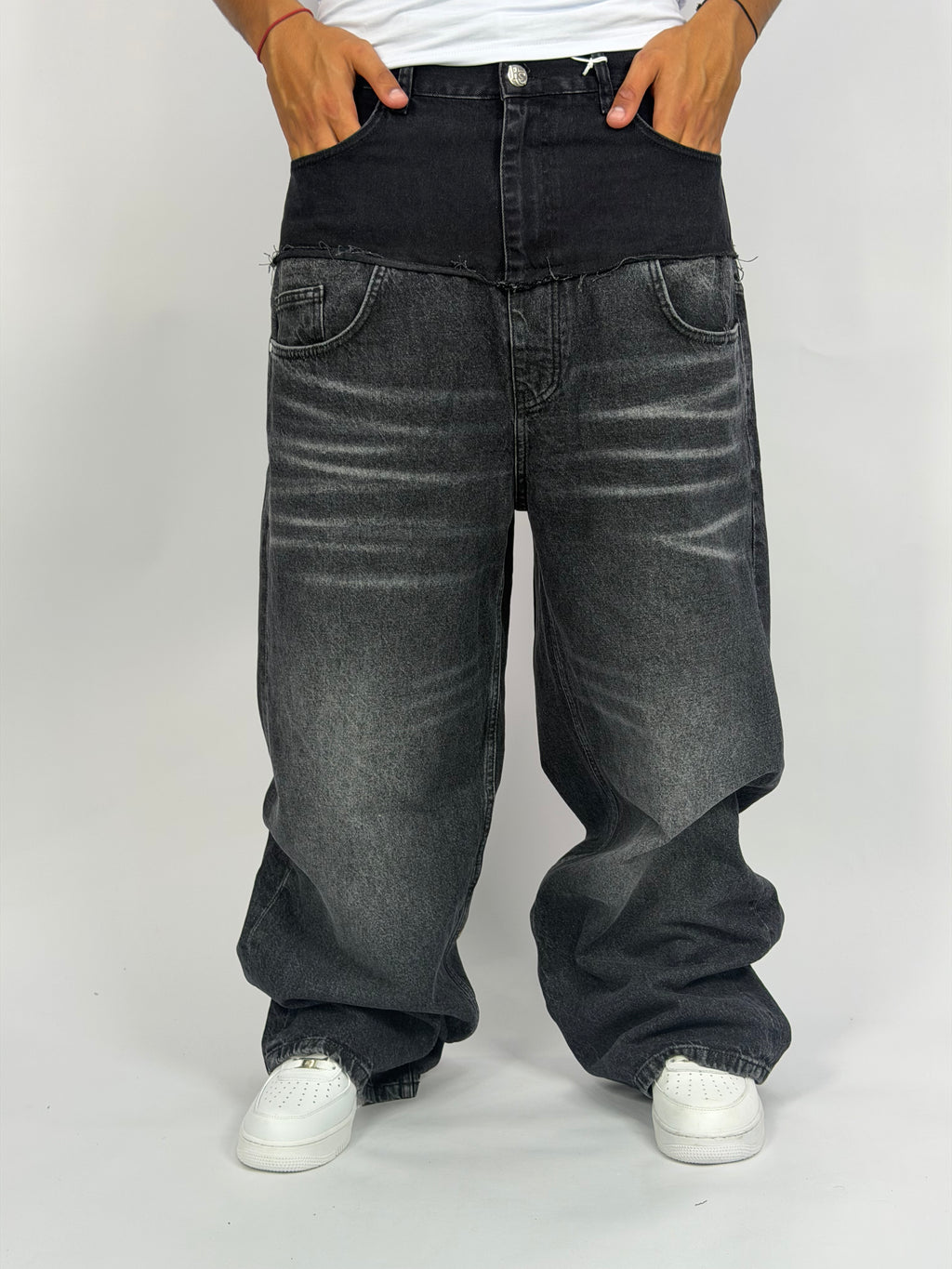 Jeans ORIGINAL Layered Fade – Oversize Washed Black Edition