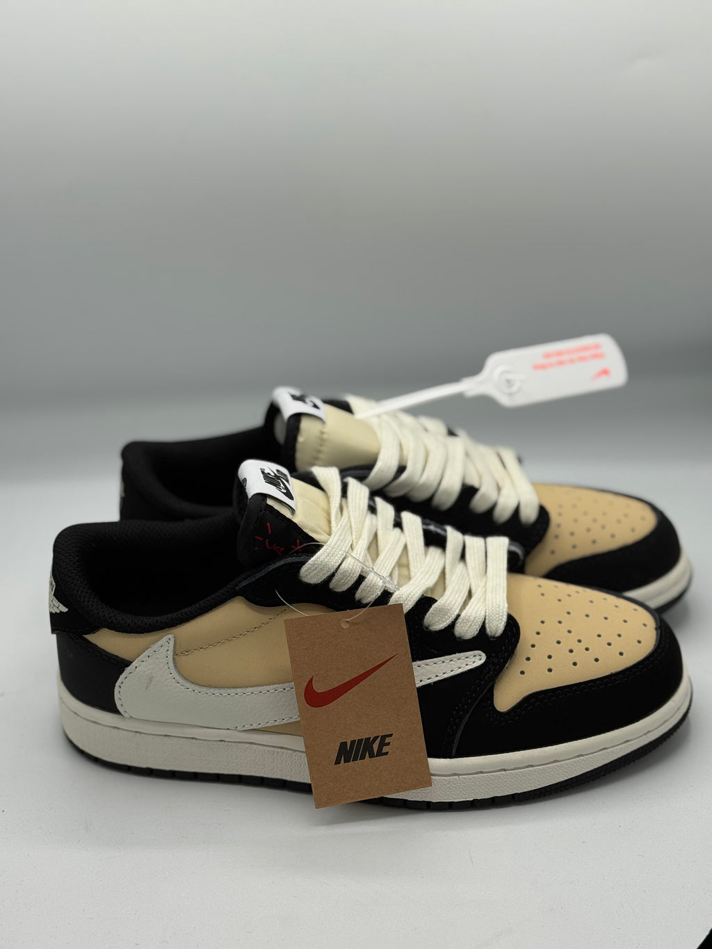 Sneakers Shadow One – Édition Travis scott (Model B)