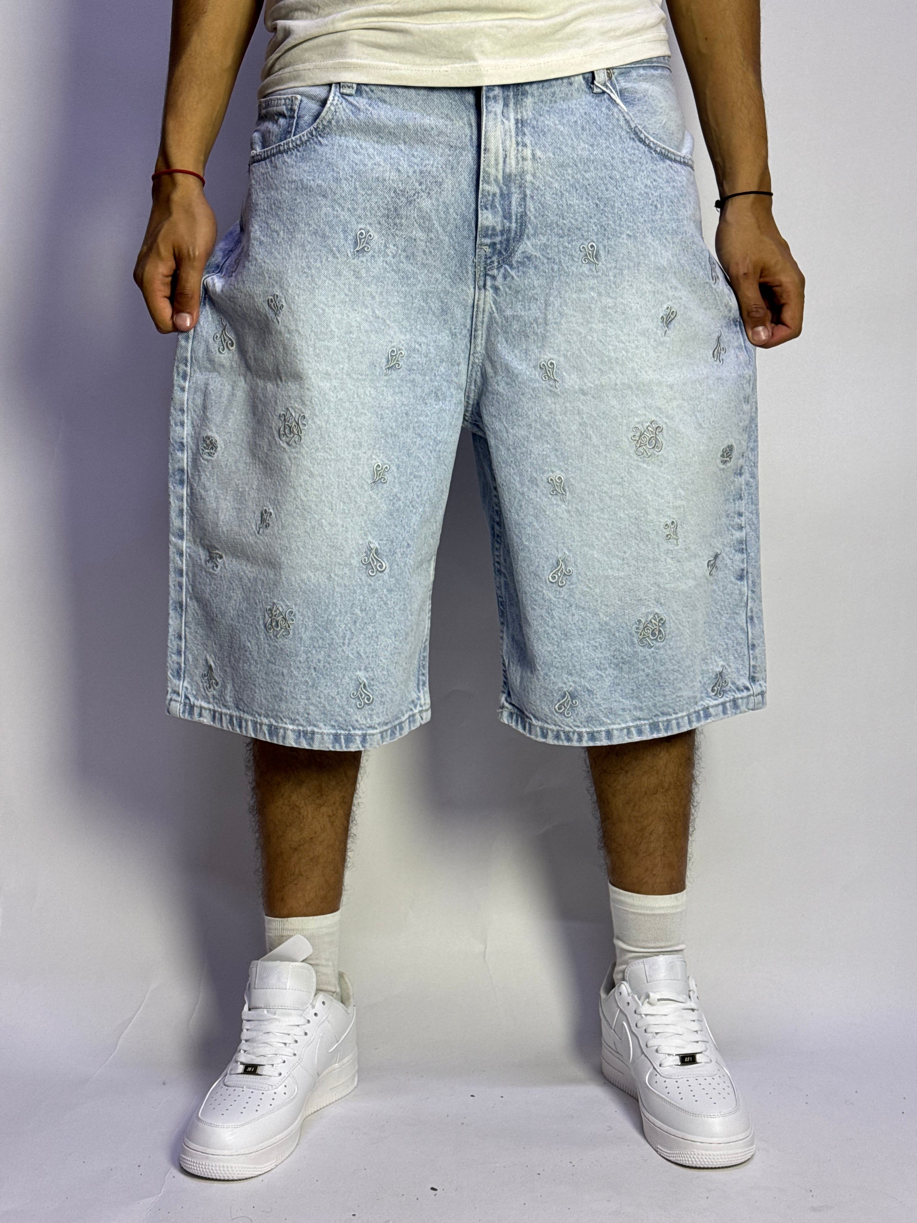 Short Jeans Denim Bleu Délave Oversize Pattern – 1 Ère Qualité