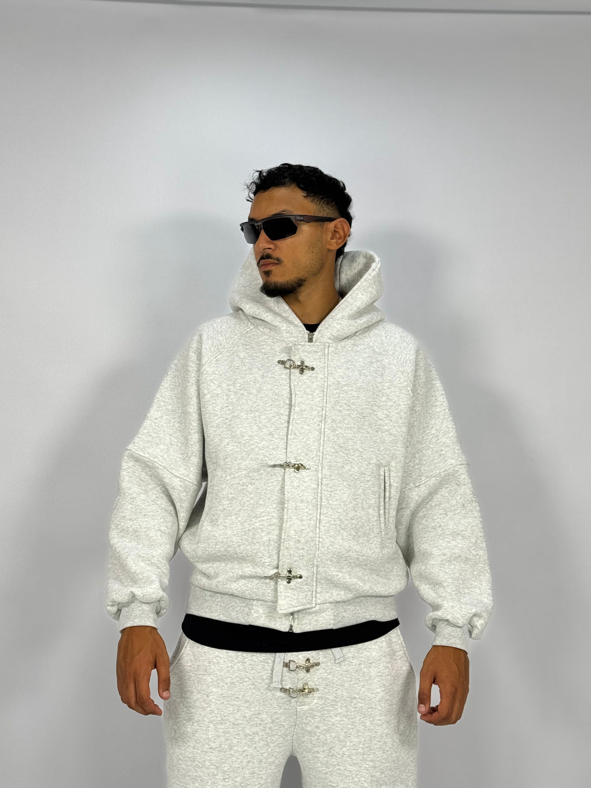 Ensemble Métalliques Blanc à Capuche