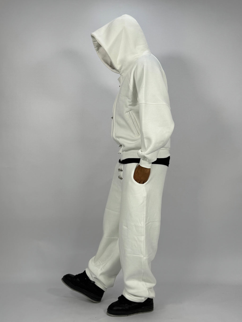 Ensemble Métalliques Blanc à Capuche