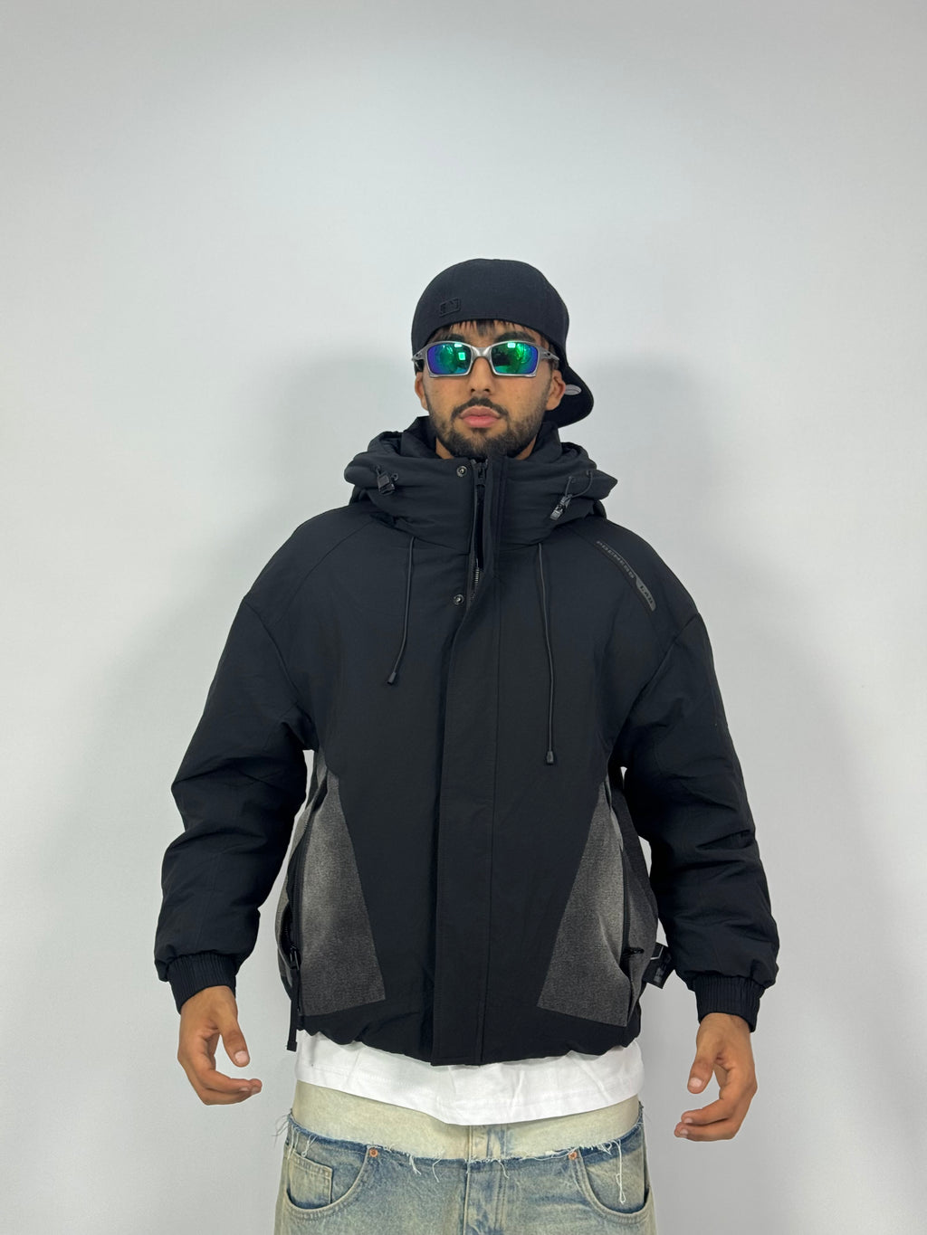 Bomber Voltage – Black