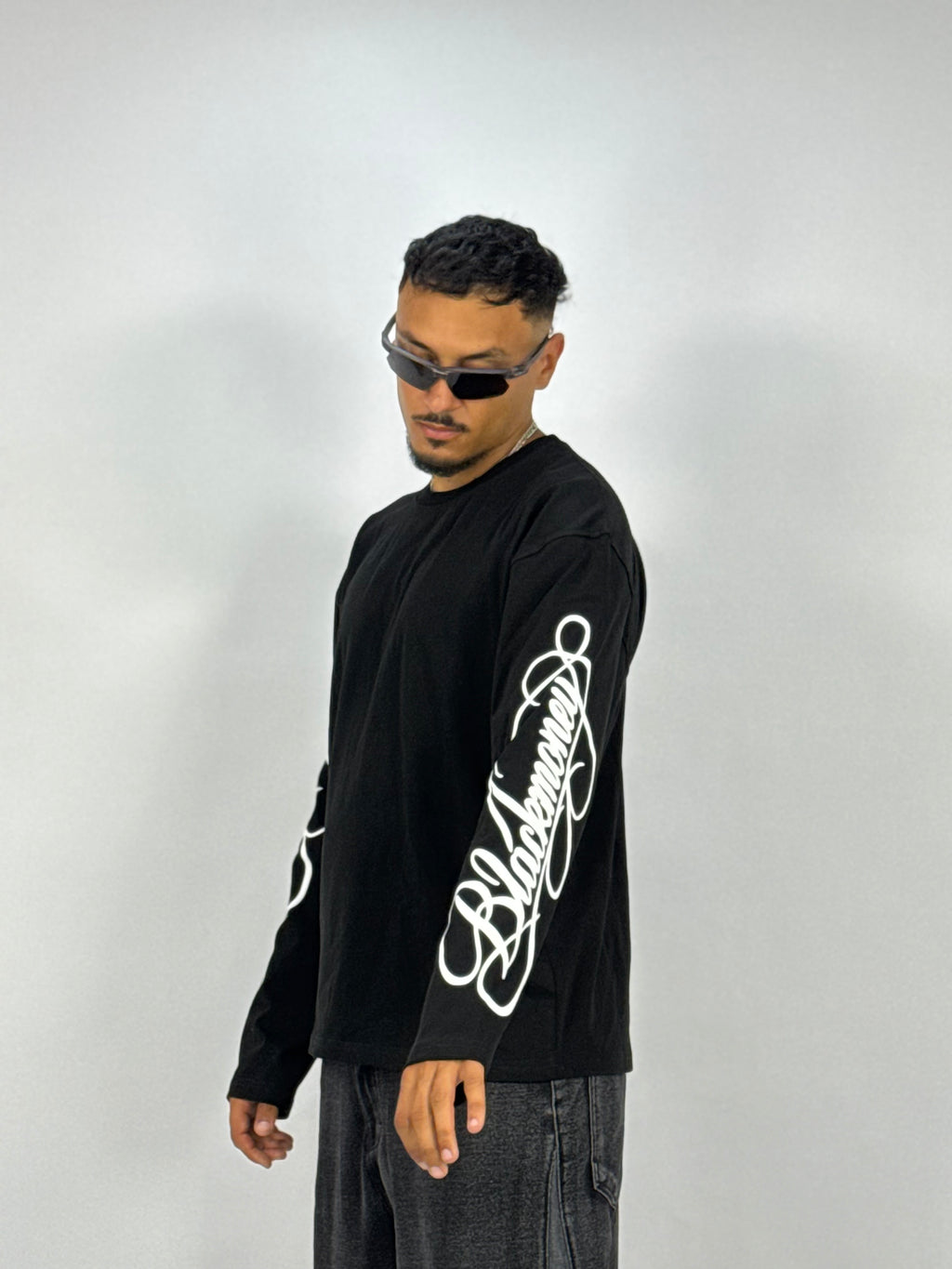 T-Shirt Oversize BlackMoney Noir – Graphic Sleeve