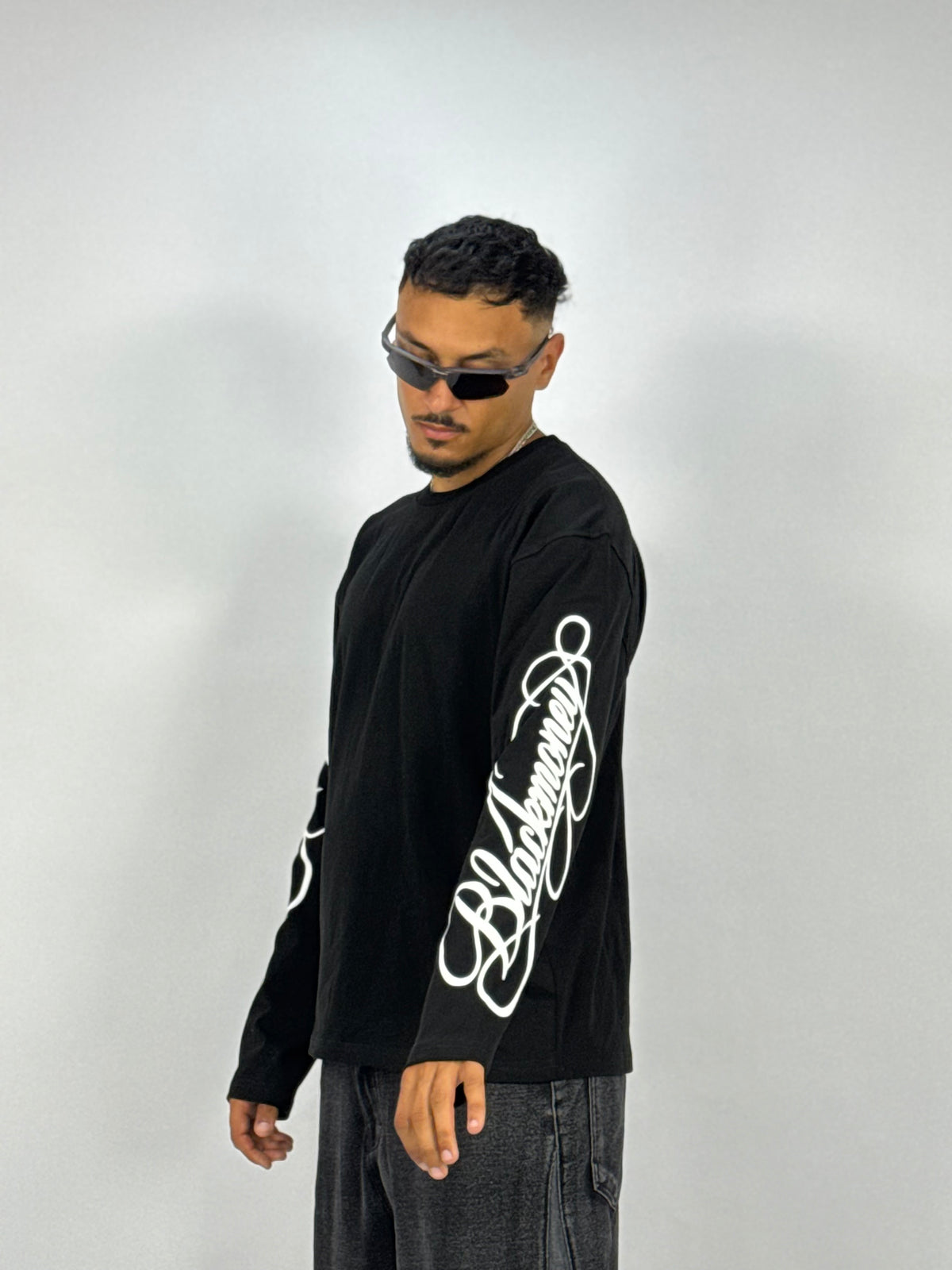 T-Shirt Oversize BlackMoney Noir – Graphic Sleeve