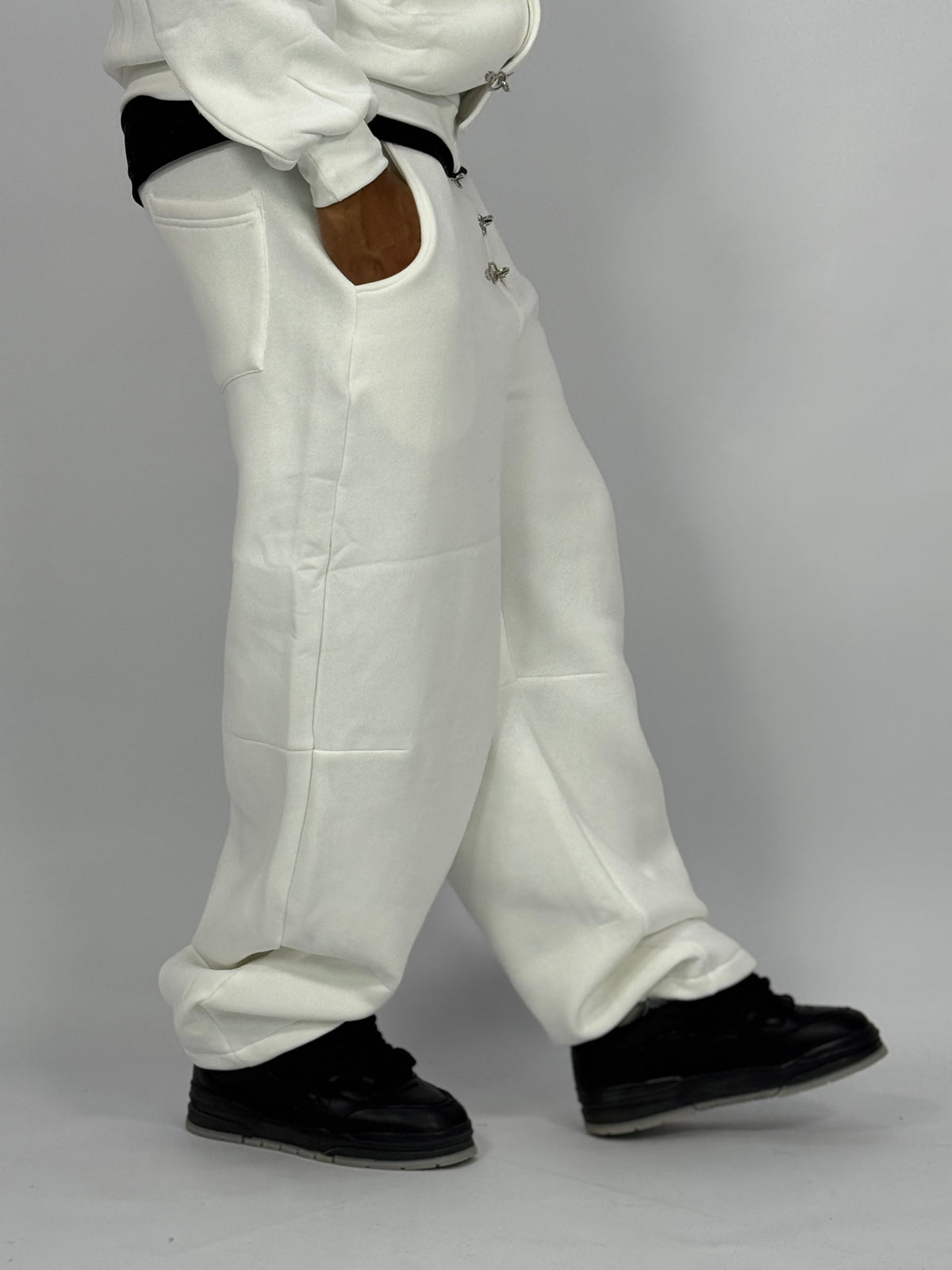 Ensemble Métalliques Blanc à Capuche
