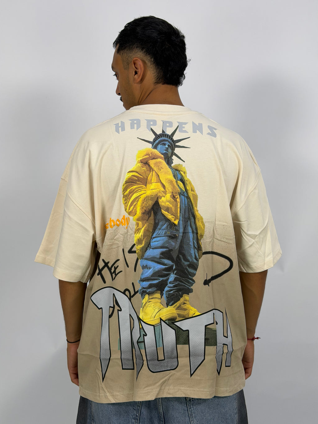T-shirt ORIGINAL Oversize Ecru – TRUTH Street Graphic Edition