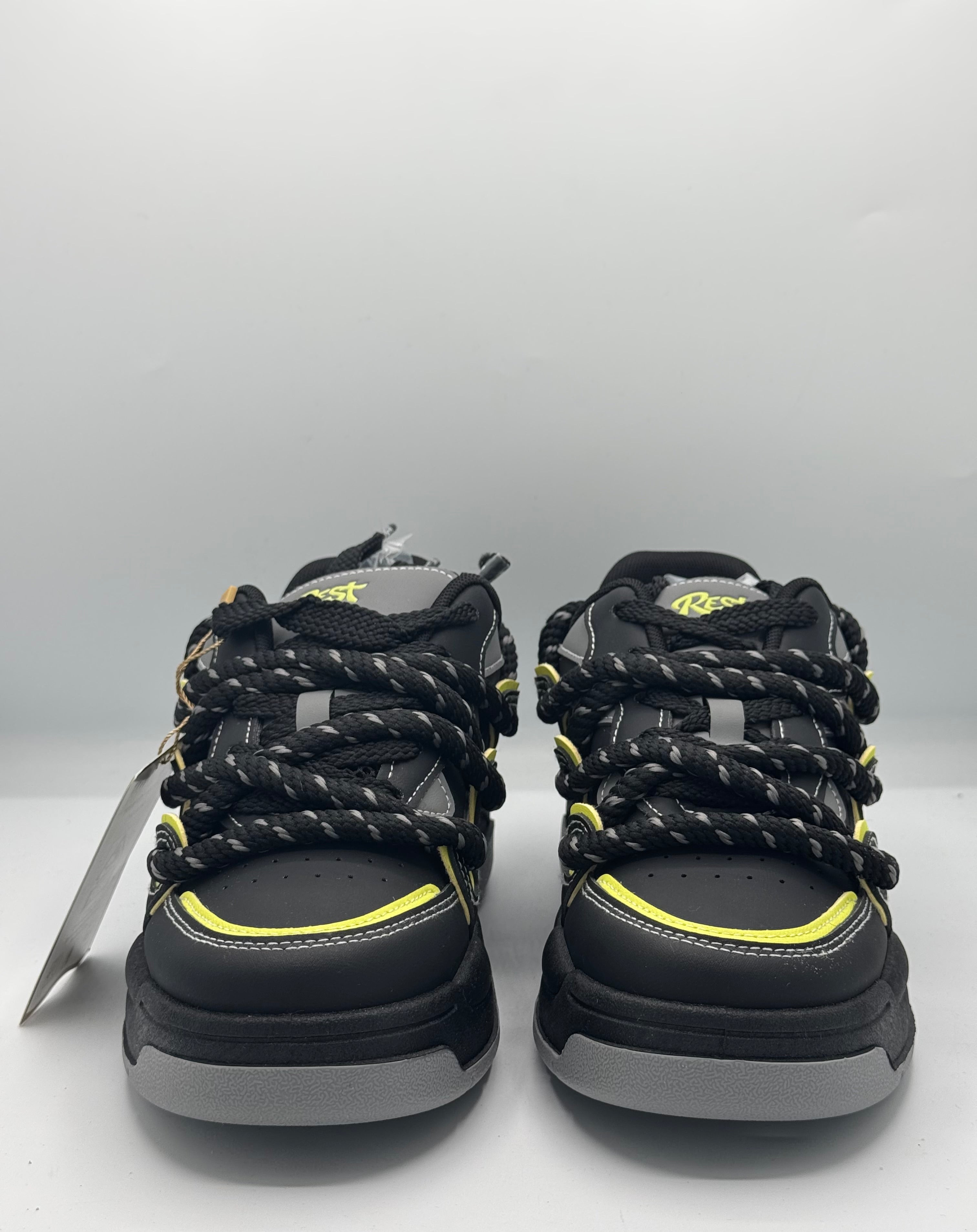 Sneakers ORIGINAL Oversize – Triple Black Edition (C)