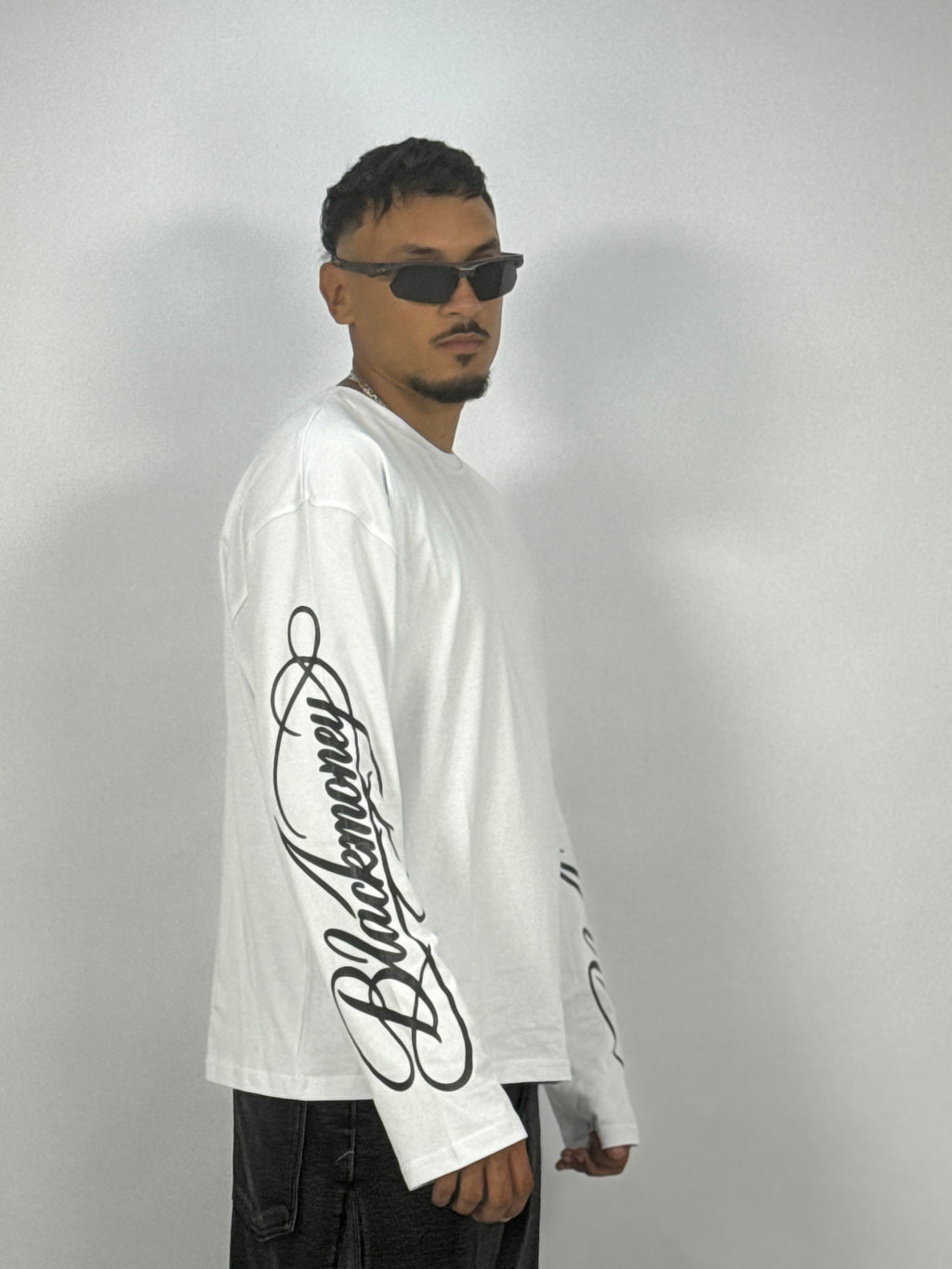 T-Shirt Oversize BlackMoney Blanc – Graphic Sleeve