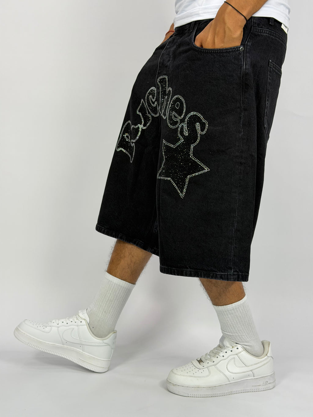 Short Jean Oversize “Riches” Noir – Streetwear Premium