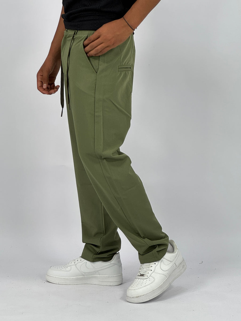 Pantalon Premium Vert – Coupe Relax & Style Minimaliste