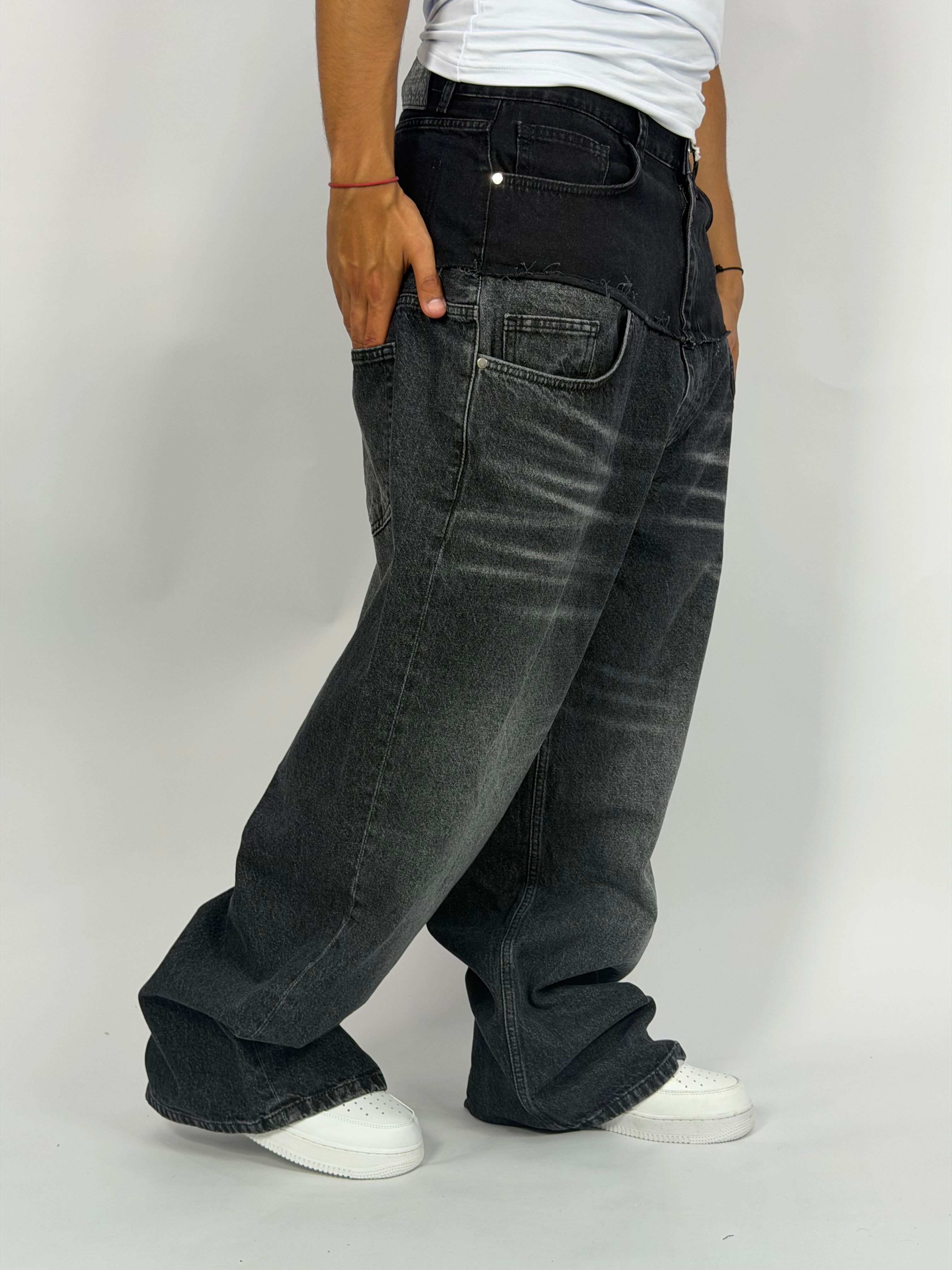 Jeans ORIGINAL Layered Fade – Oversize Washed Black Edition