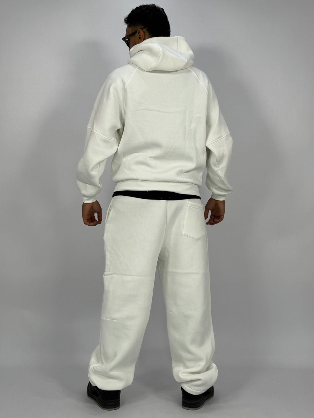 Ensemble Métalliques Blanc à Capuche