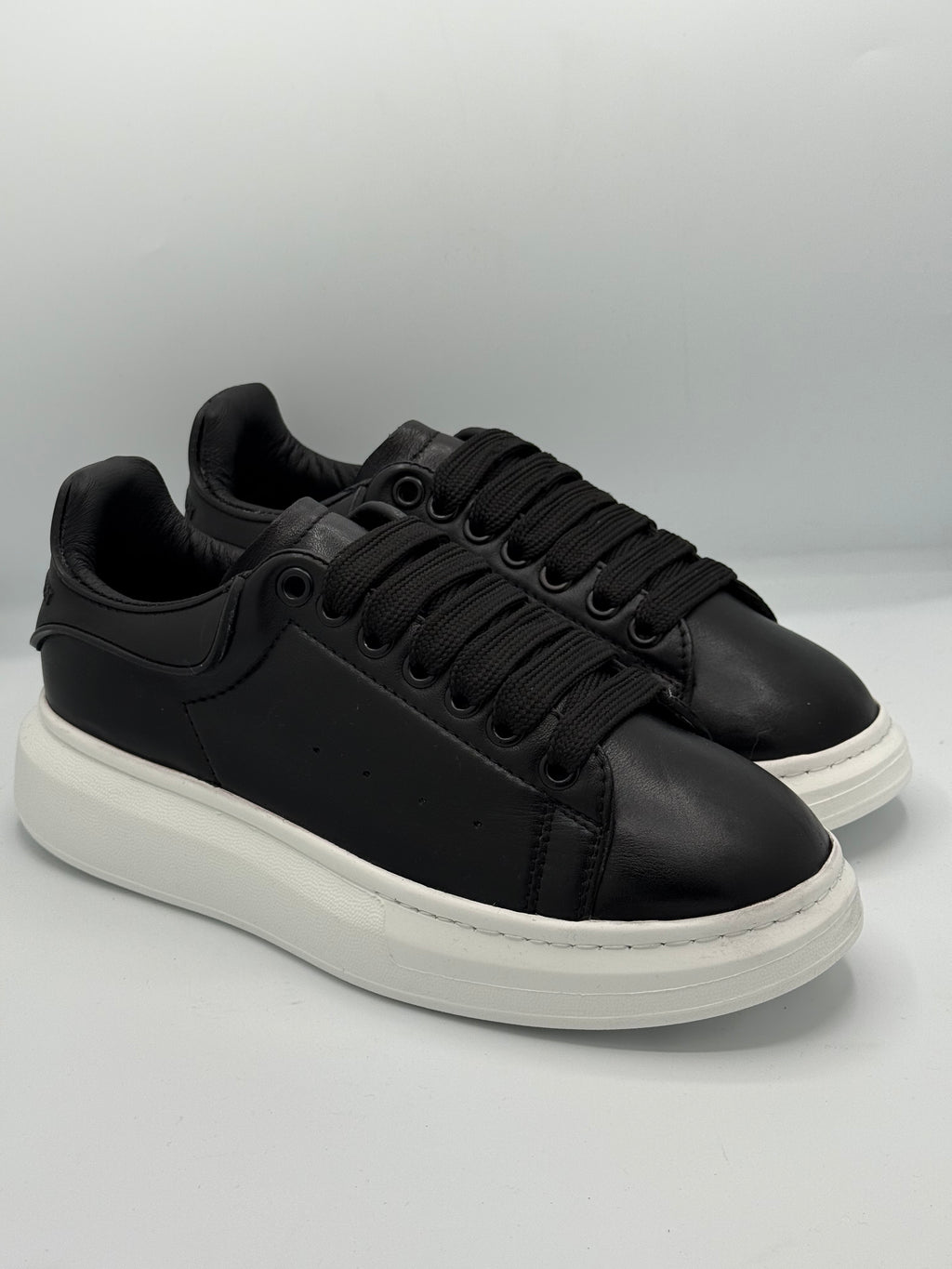 ALEXANDER McQueen (Noir)