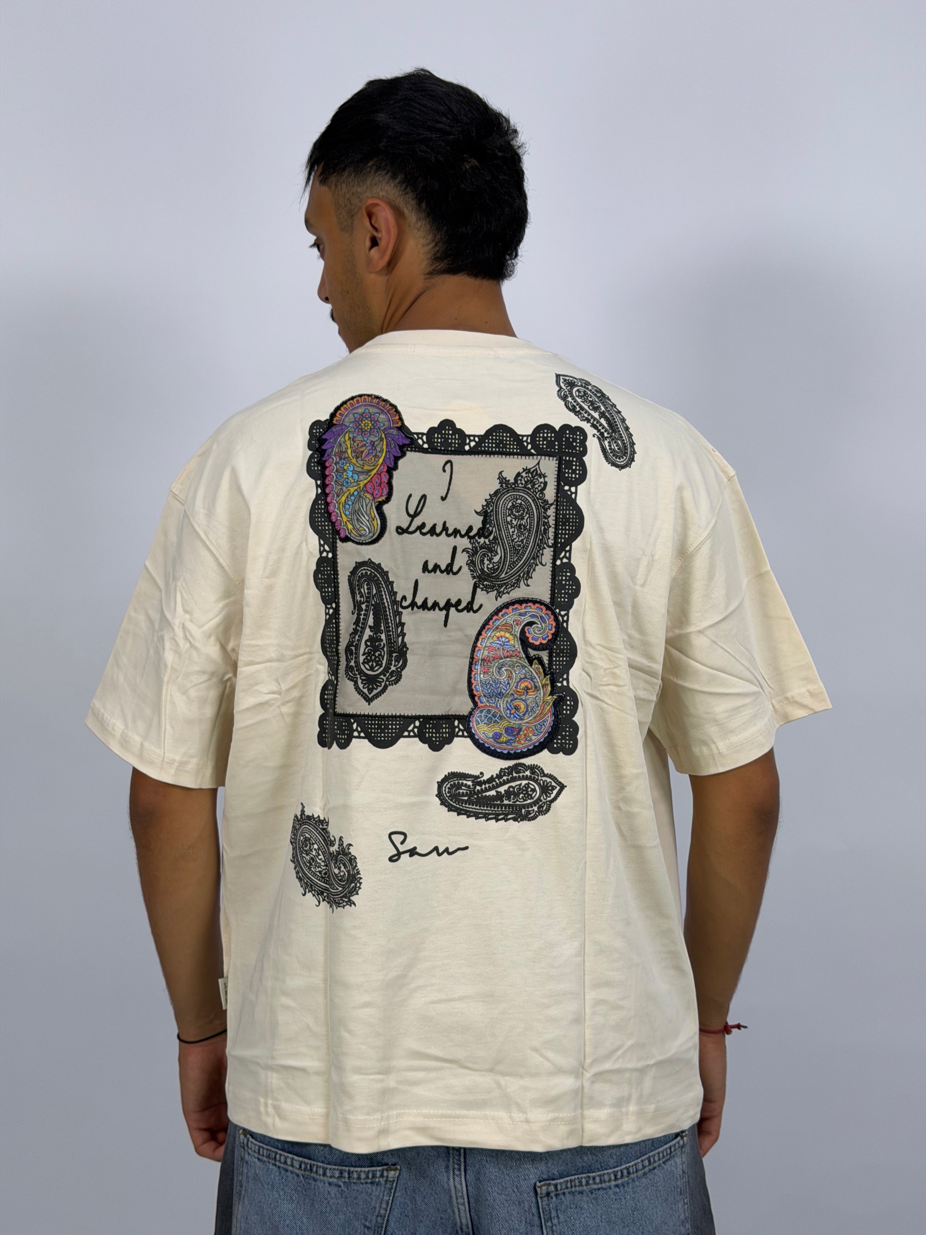 T-shirt ORIGINAL Oversize Blanc – Paisley Statement “I Learned & Changed” Edition