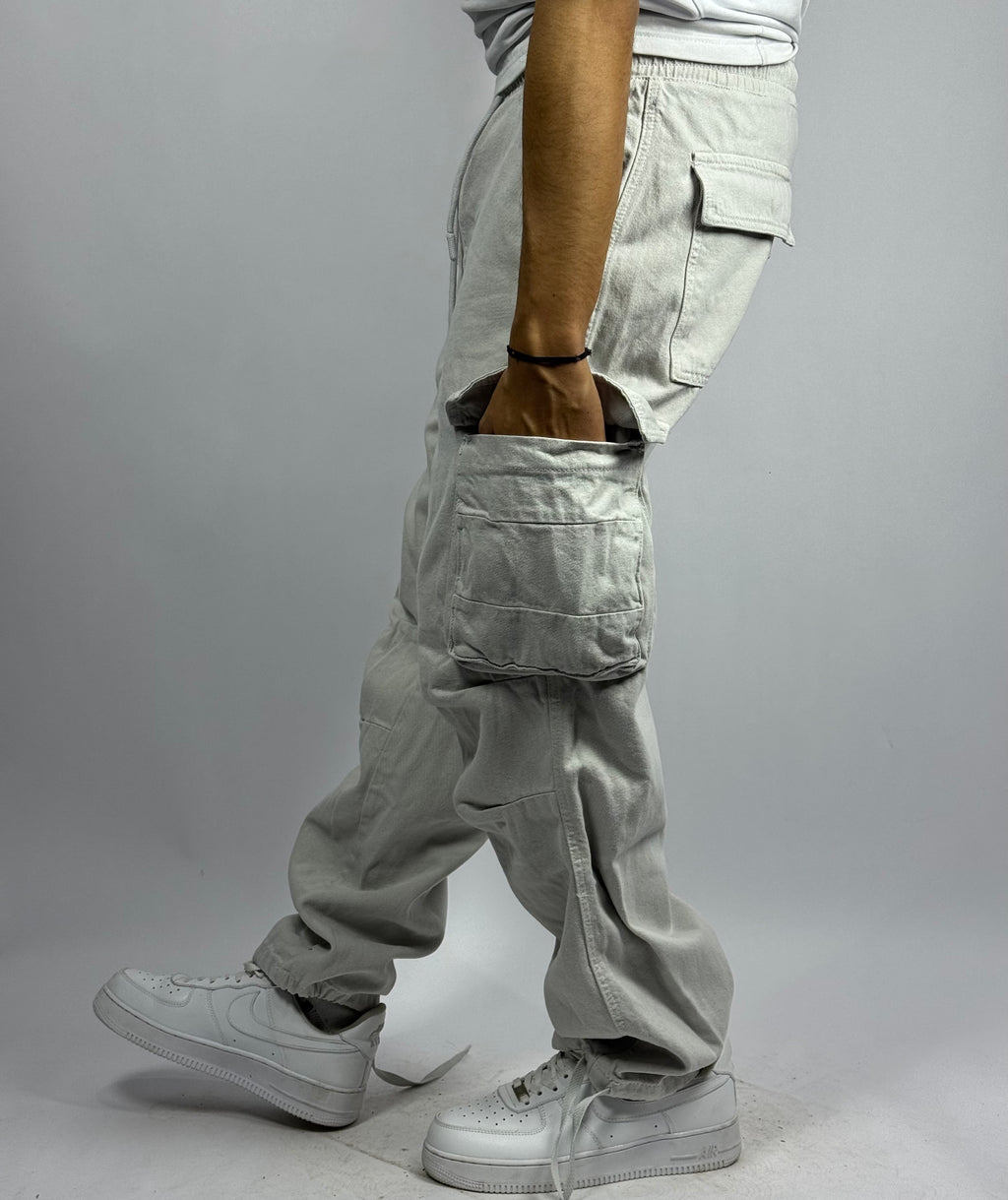 Jogging Homme Gris Blanc Foncé – Coupe Confort & Style Minimal