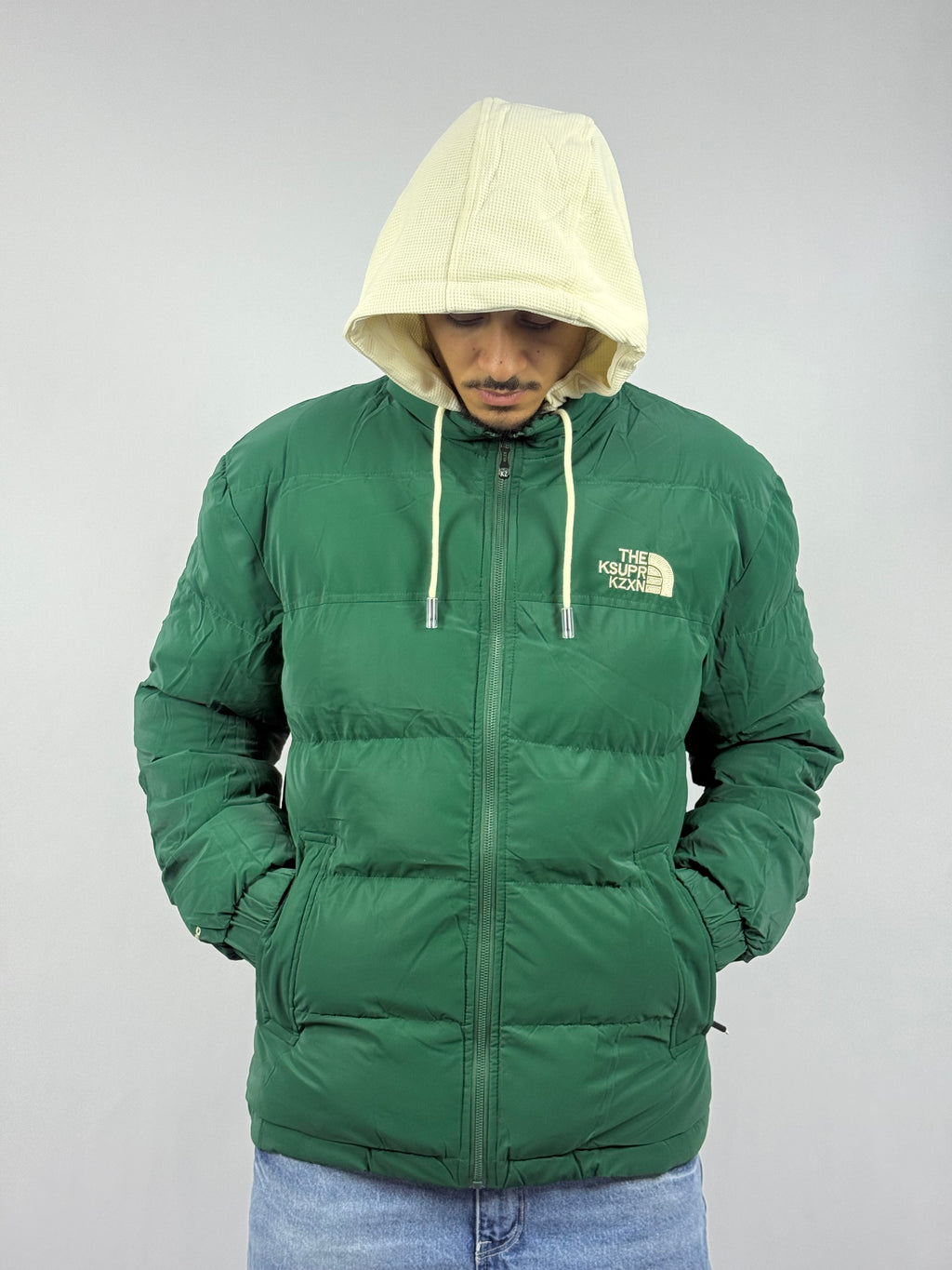 Veste Street à Capuche Verte – Confort & Protection Quotidienne